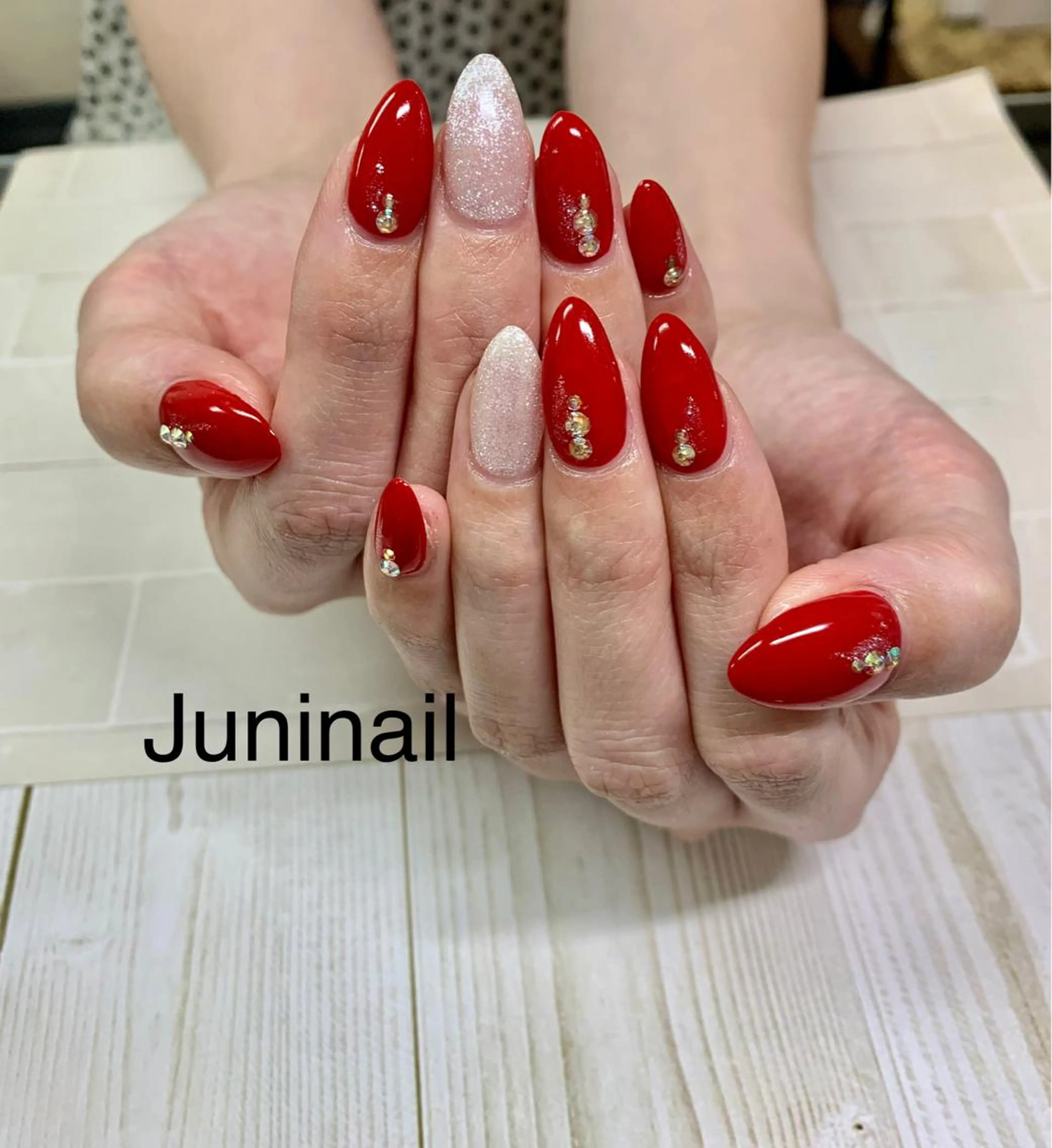 ネイル オーロラネイル クリアネイル フラッシュネイル フレンチネイル 氷ネイル・うるうるネイル ハンドネイル JuniNail 주니네일🇰🇷suのネイルデザイン