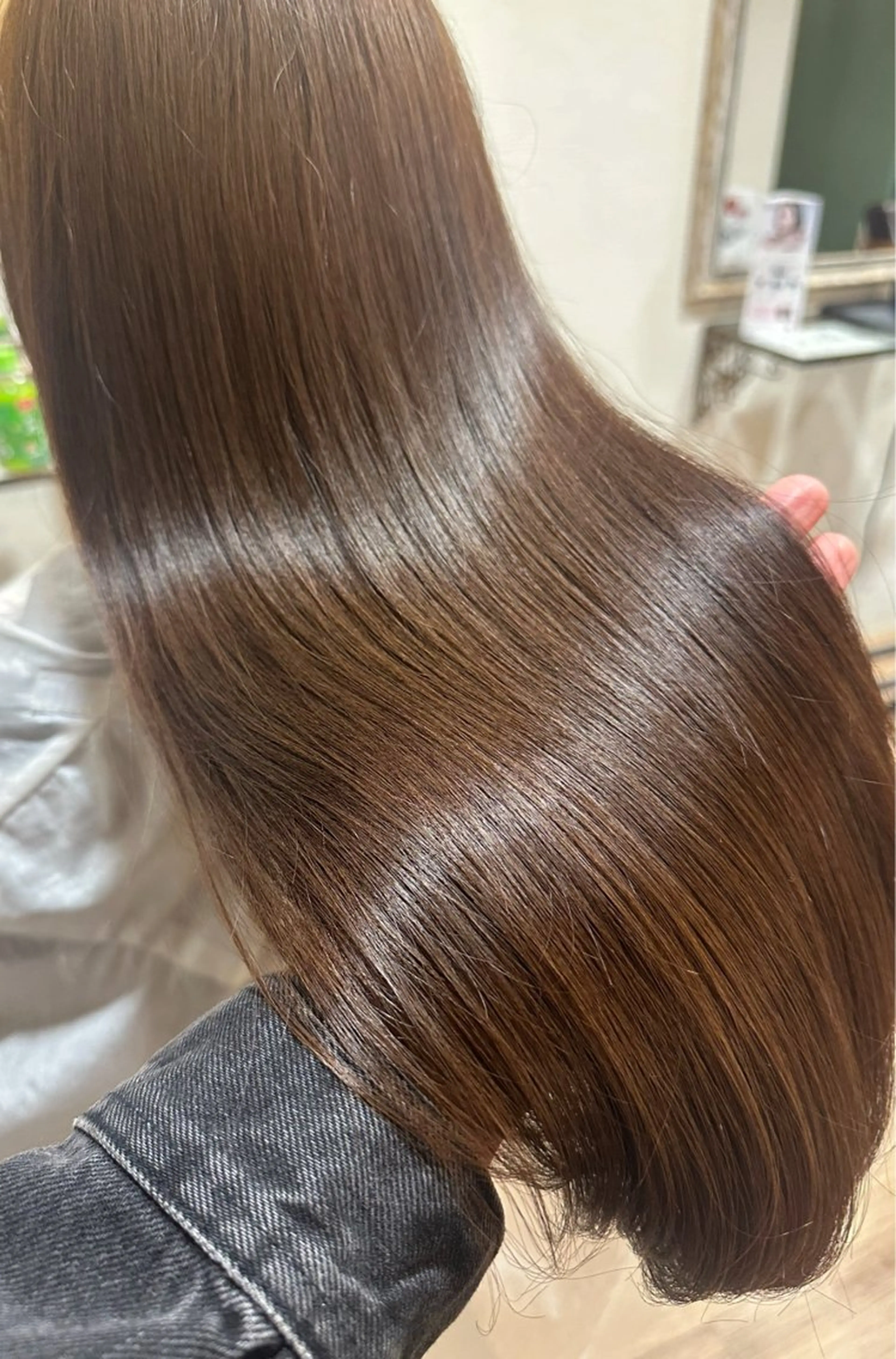 ミディアム Purene(ピュアーネ)所属・岡崎 雄己のヘアスタイル