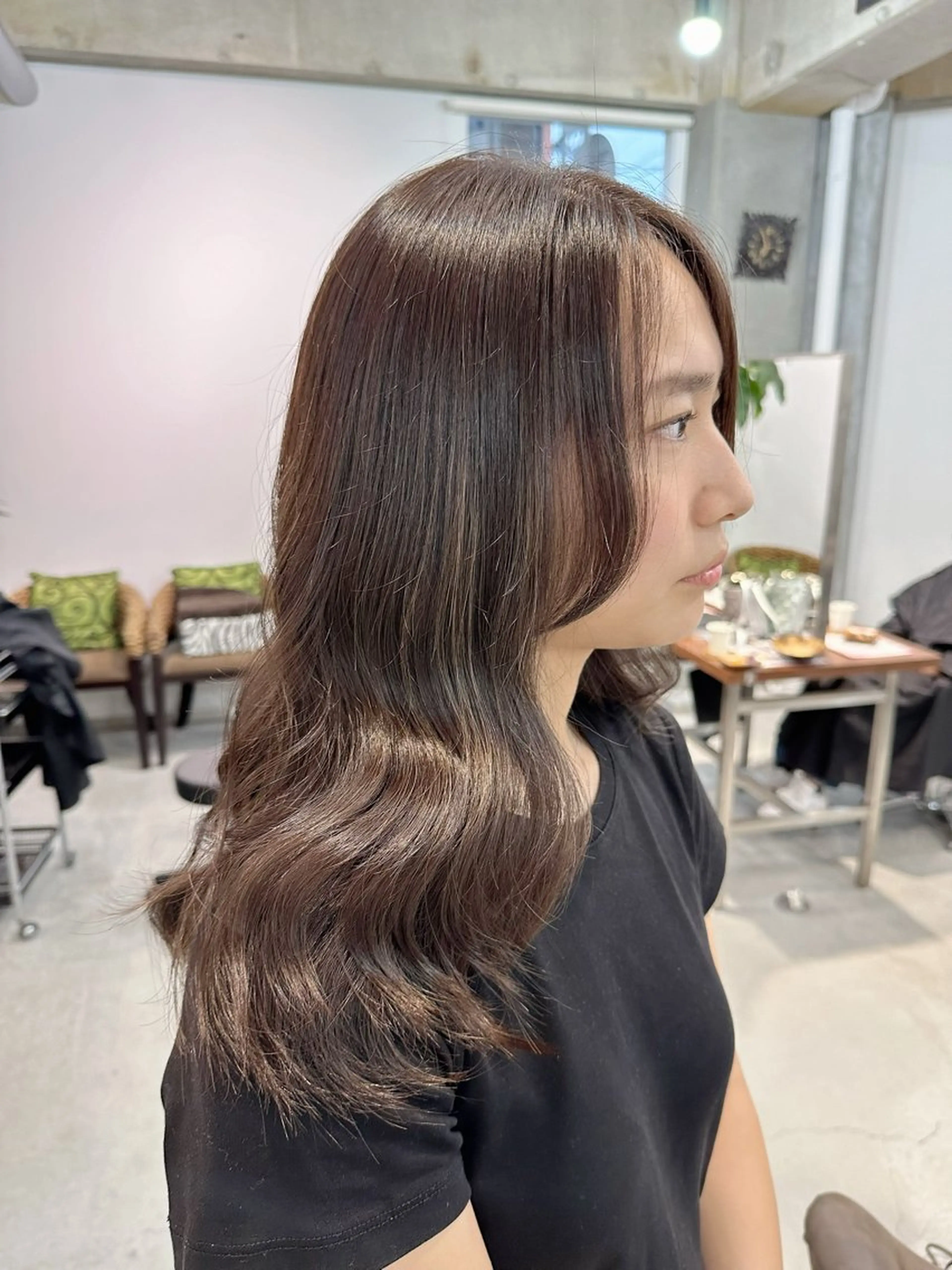 ロング カラー オリーブカラー くびれヘア レイヤーカット カット ヘアカラー トリートメント カイリ /レイヤーカットのヘアスタイル