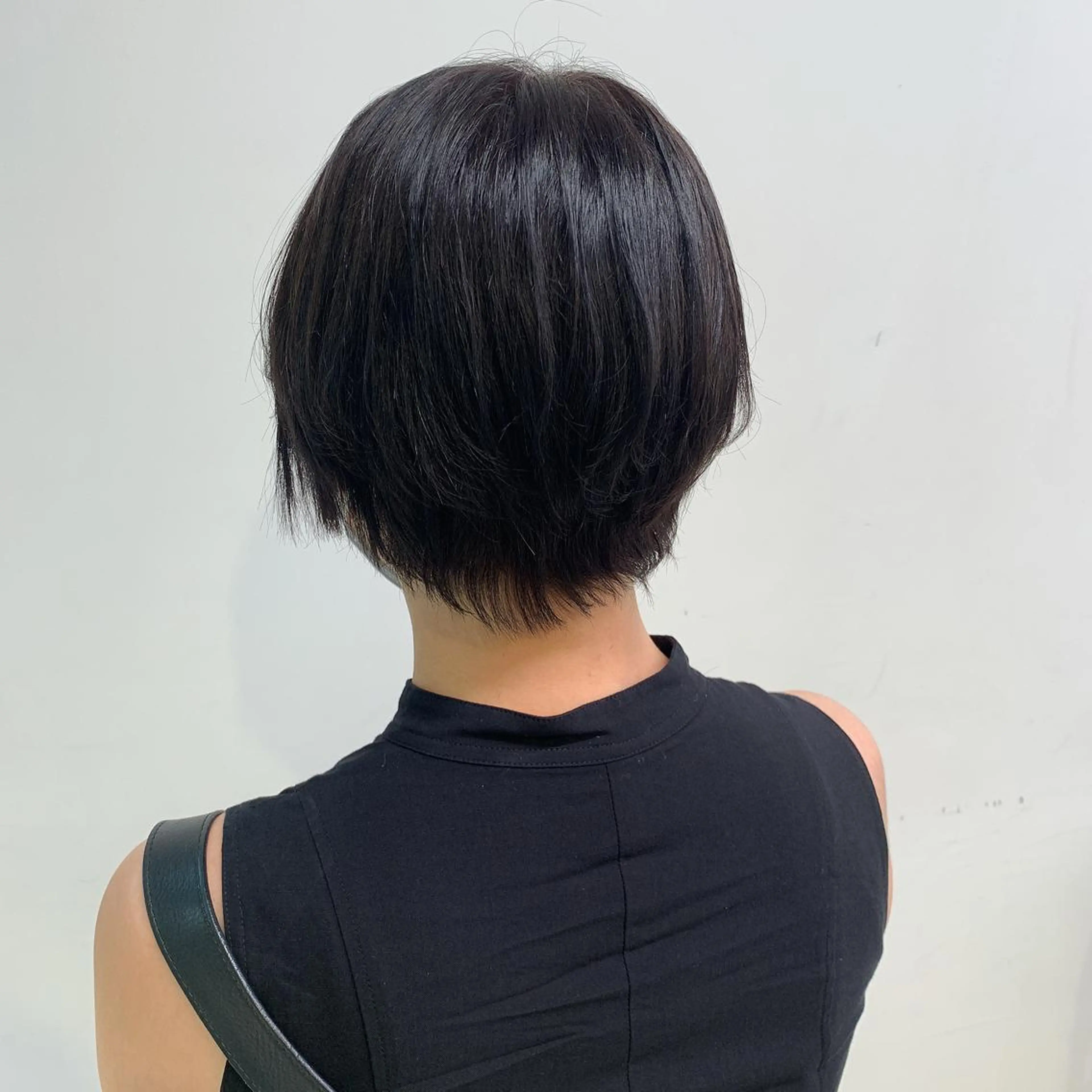 ショート カラー くすみミルクティー/ ブラウン🪡TOWAのヘアスタイル