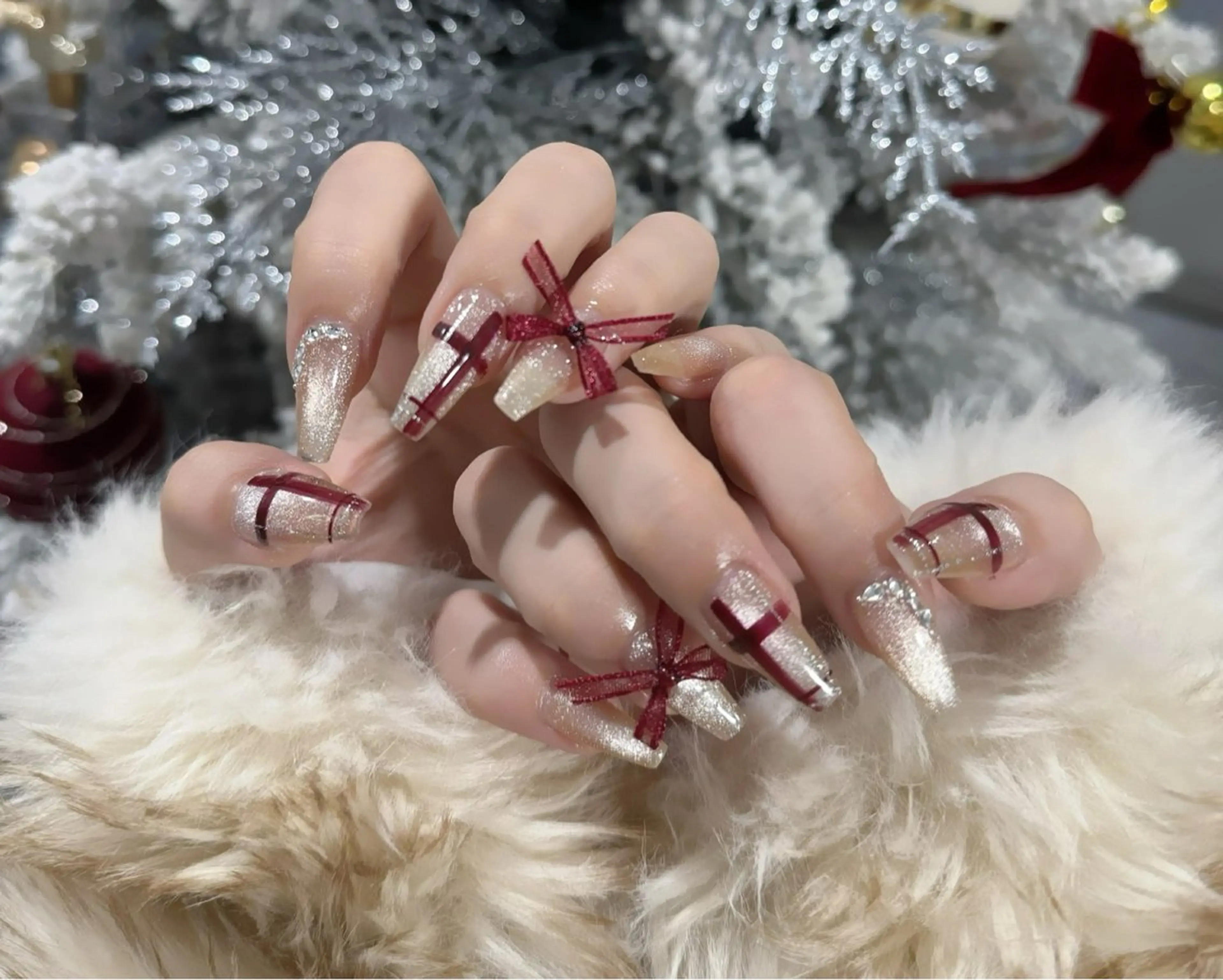 ネイル オーロラネイル クリアネイル 成人式 フラッシュネイル ジェルネイル ハンドネイル Amee Nailsalonのネイルデザイン