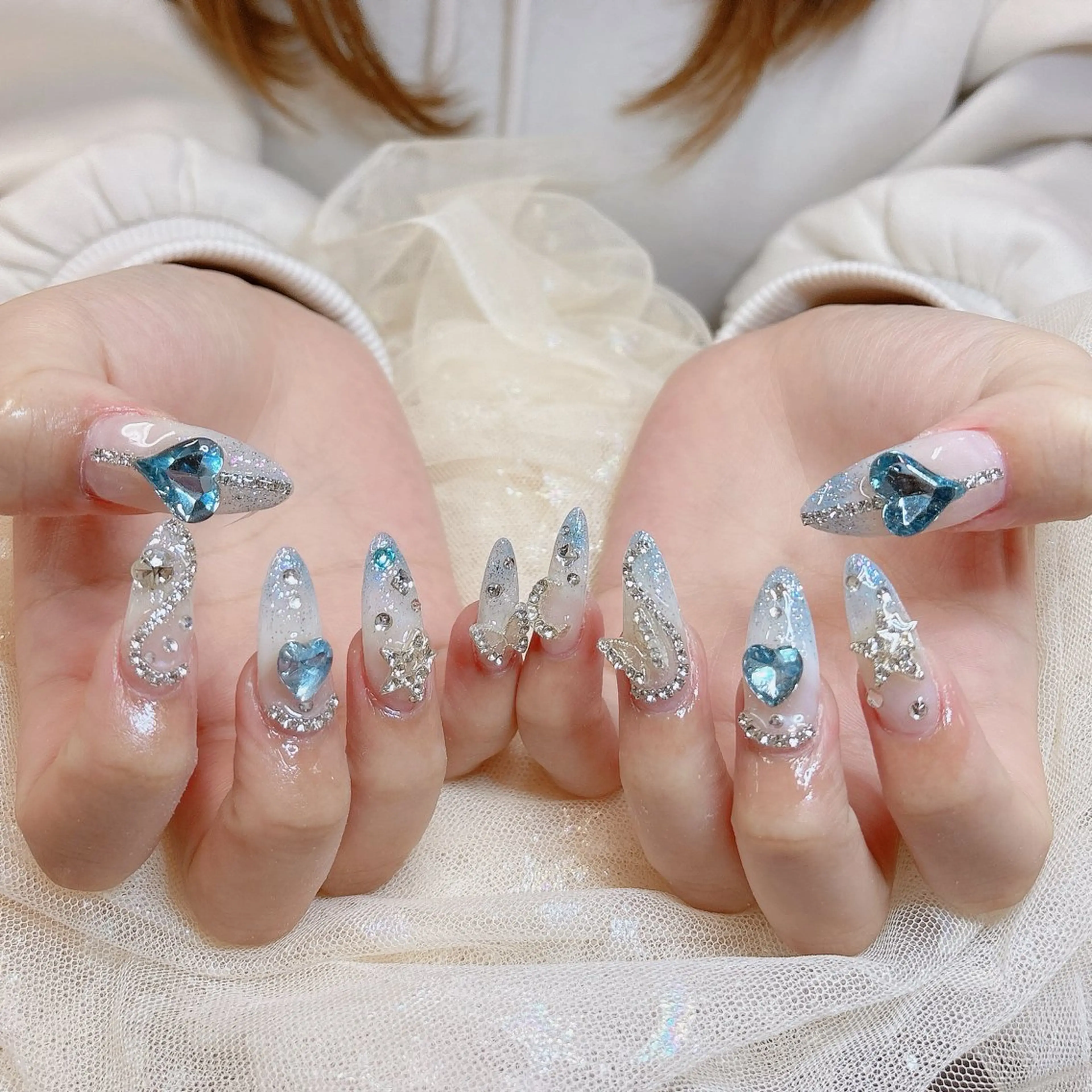 ネイル ハンドネイル 💗キラネイル💗 モチ最高のネイルデザイン