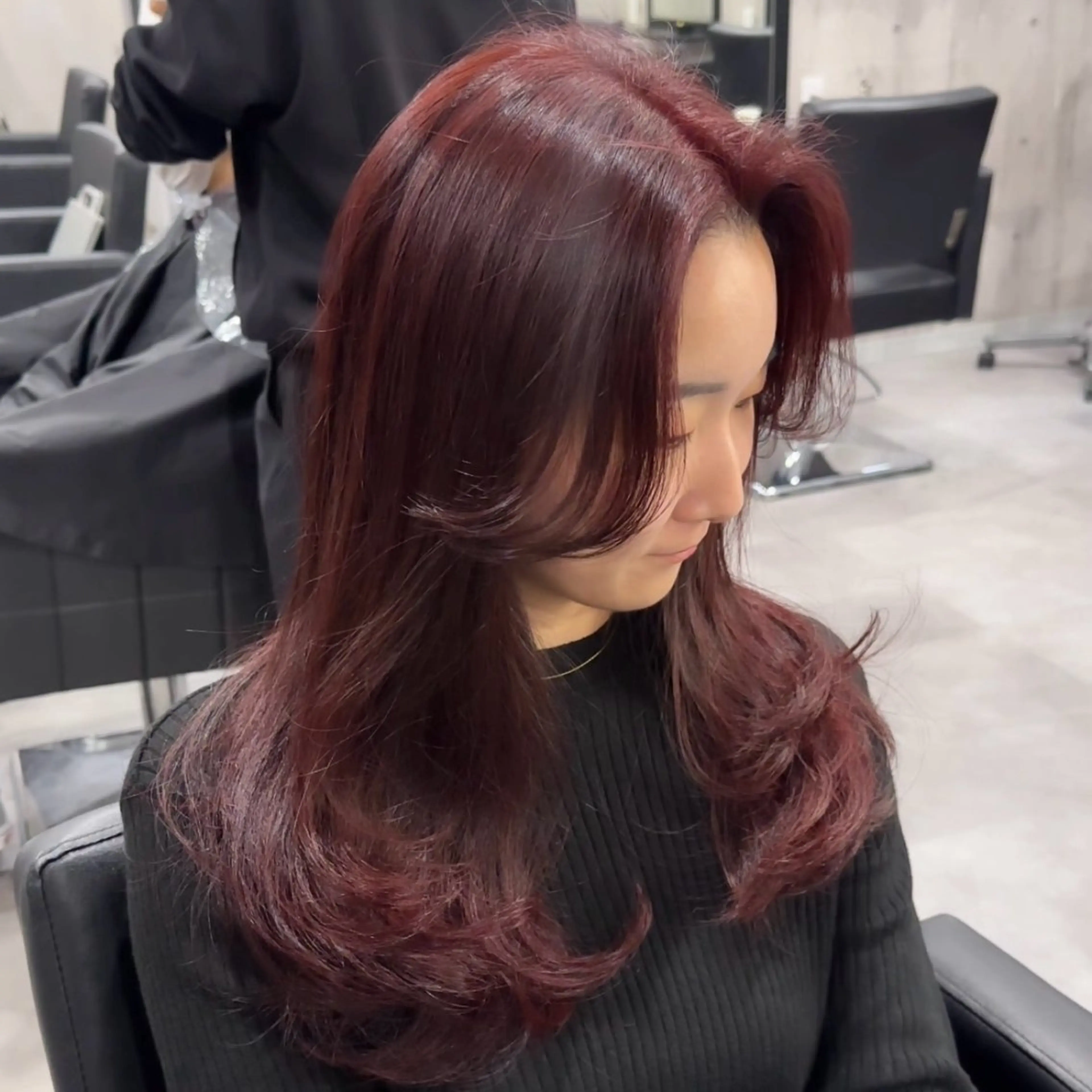 ロング カラー ダブルカラー 髪質改善 韓国風ヘア レイヤーカット トリートメント _WHITE +南海難波所属・YUMI YUMIのヘアスタイル