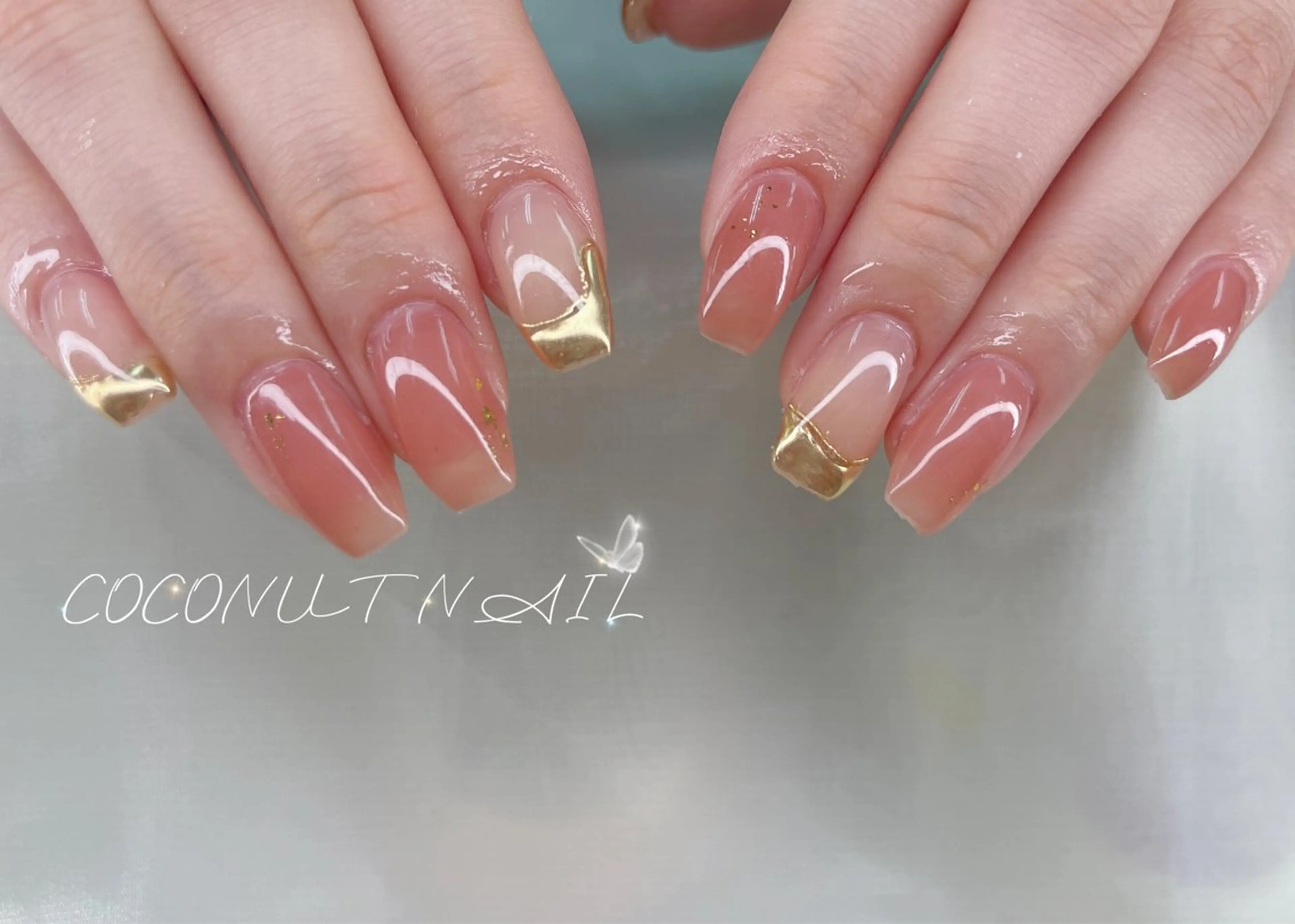 ネイル べっ甲ネイル フレンチネイル キラキラネイル ラメ(グリッター) マグネットネイル ハンドネイル 神田 ココナッツのネイルデザイン