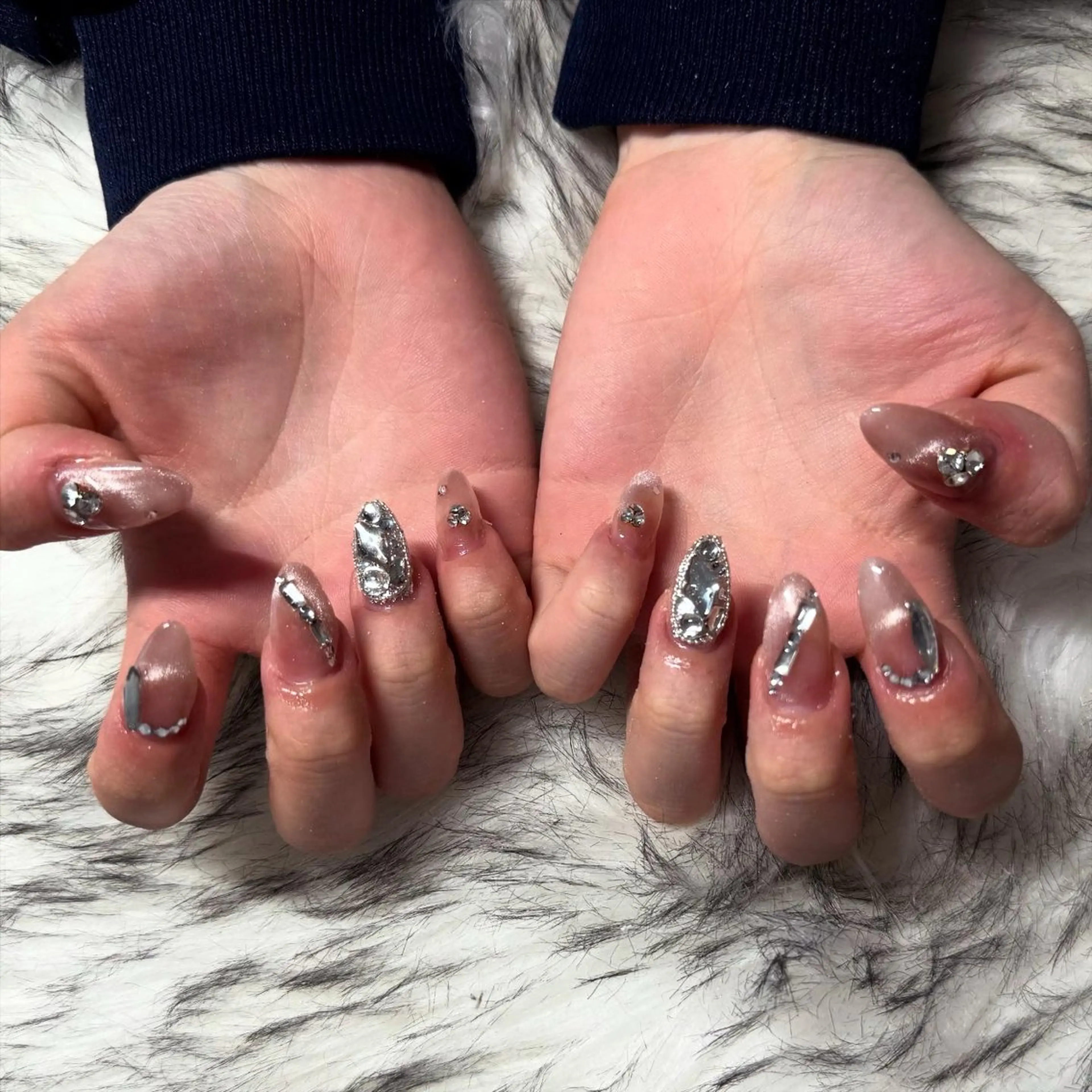 セミロング ハンドネイル mao .のネイルデザイン