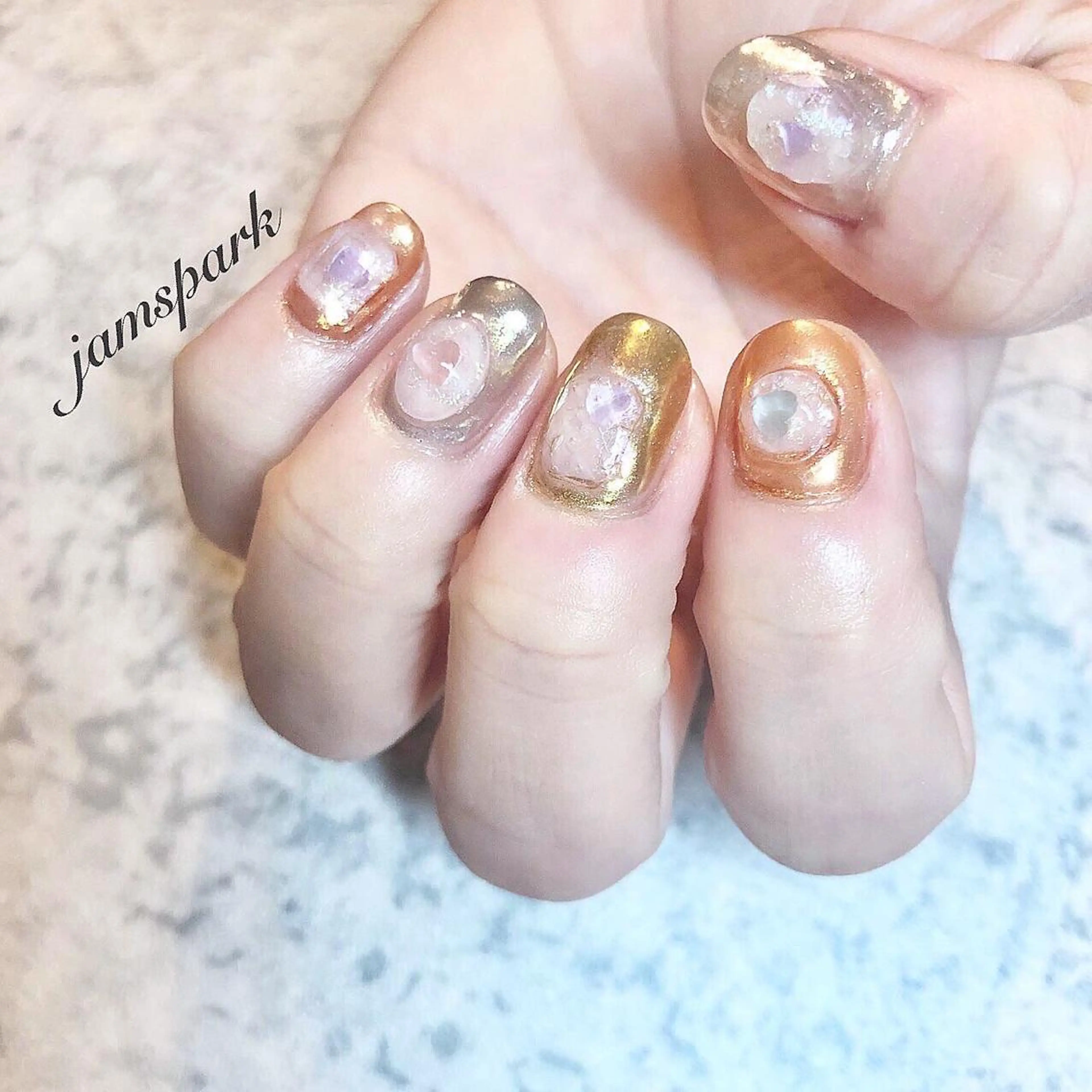 ネイル ゴールド ミラーネイル ニュアンスネイル ショートネイル シルバー ハンドネイル jamspark ✨のネイルデザイン