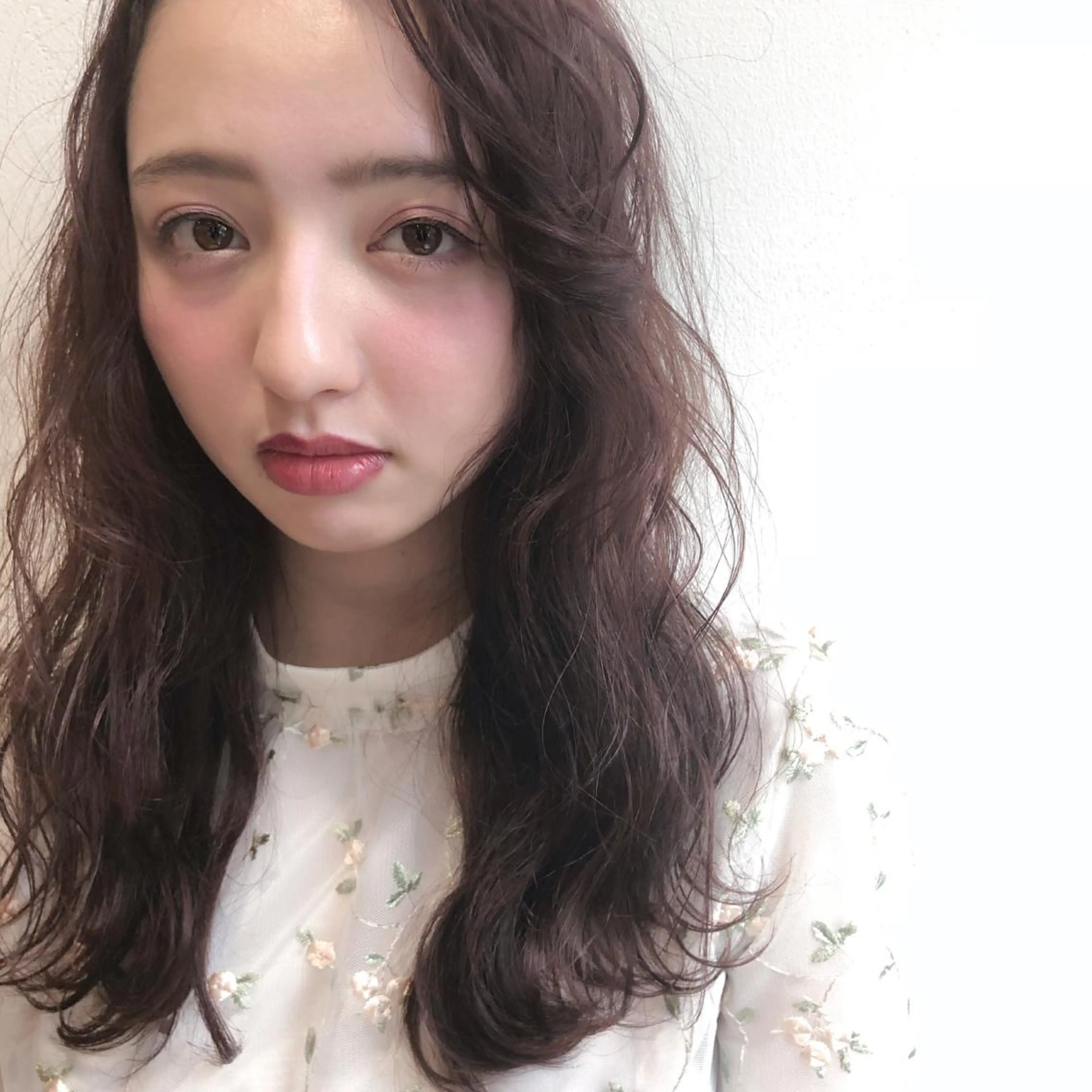 セミロング カラー ピンクカラー カット特化柏駅 徒歩3分LOUのヘアスタイル