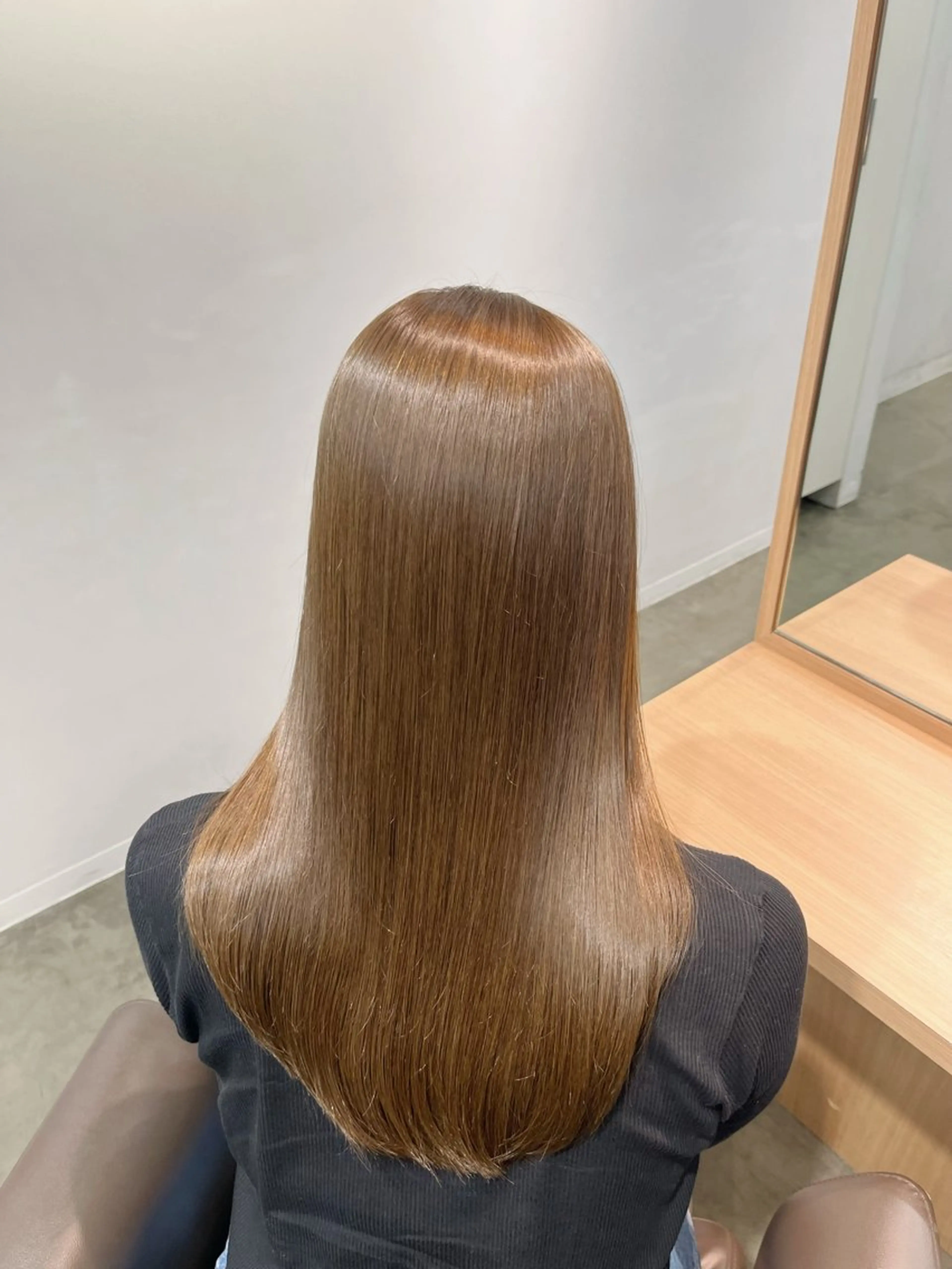 ロング EVOKE TOKYO所属・EVOKE みなもこのヘアスタイル