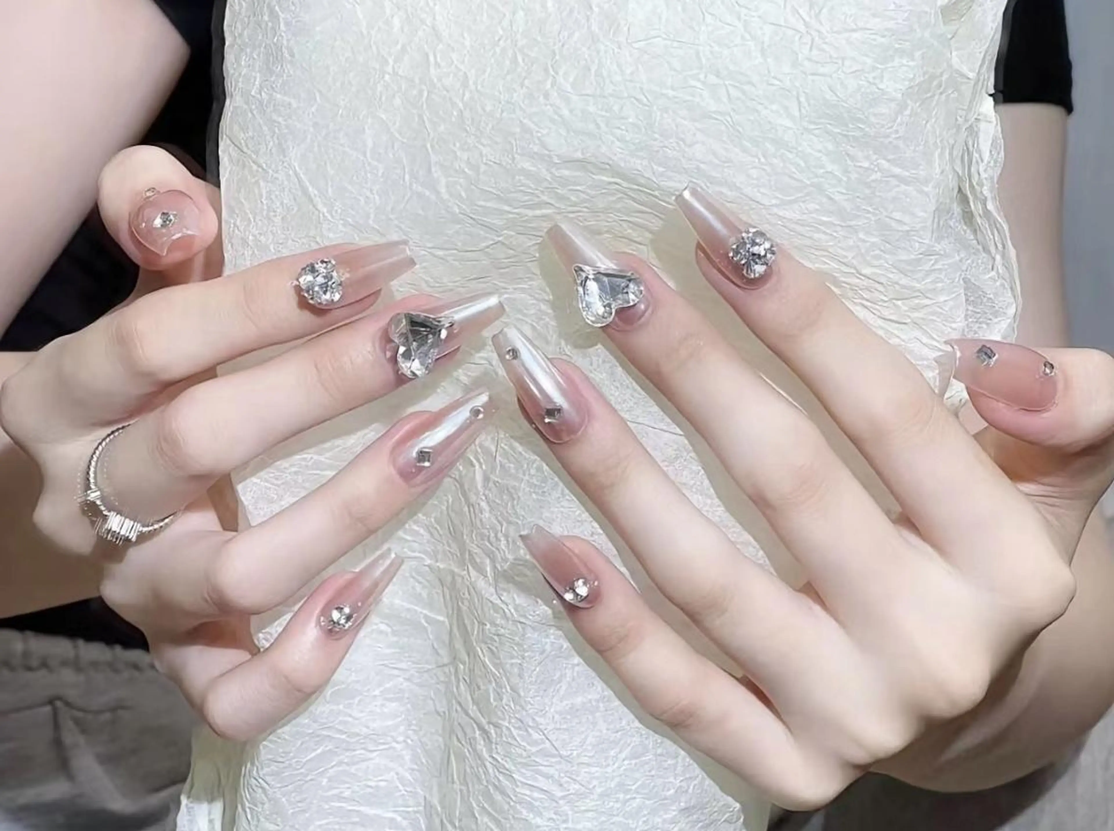 ネイル ハンドネイル ハンドケア AB マツエクネイルサロンのネイルデザイン