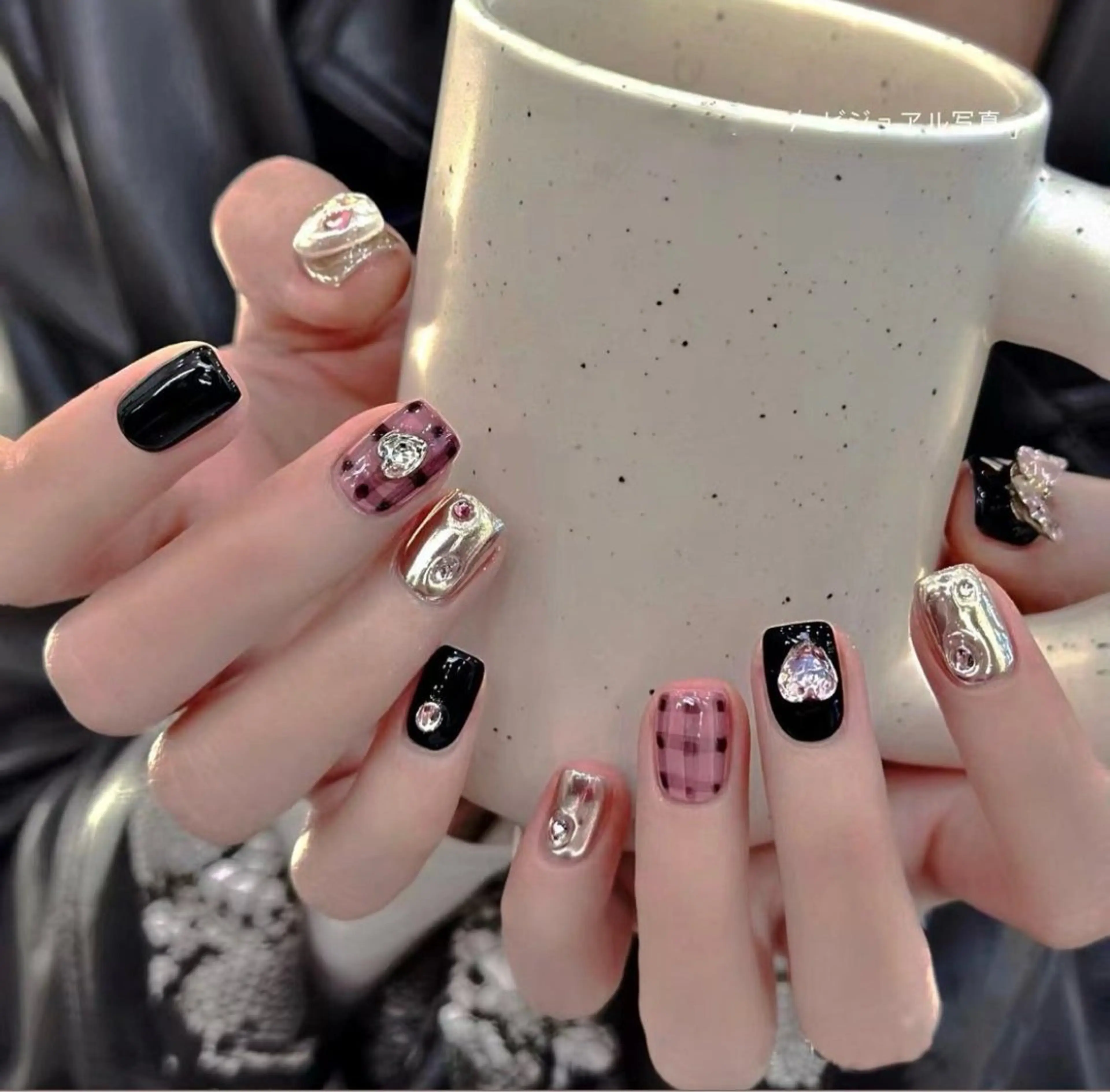 ネイル MoonHi Nail Salon所属・MoonHi Nail 朝霞台のネイルデザイン