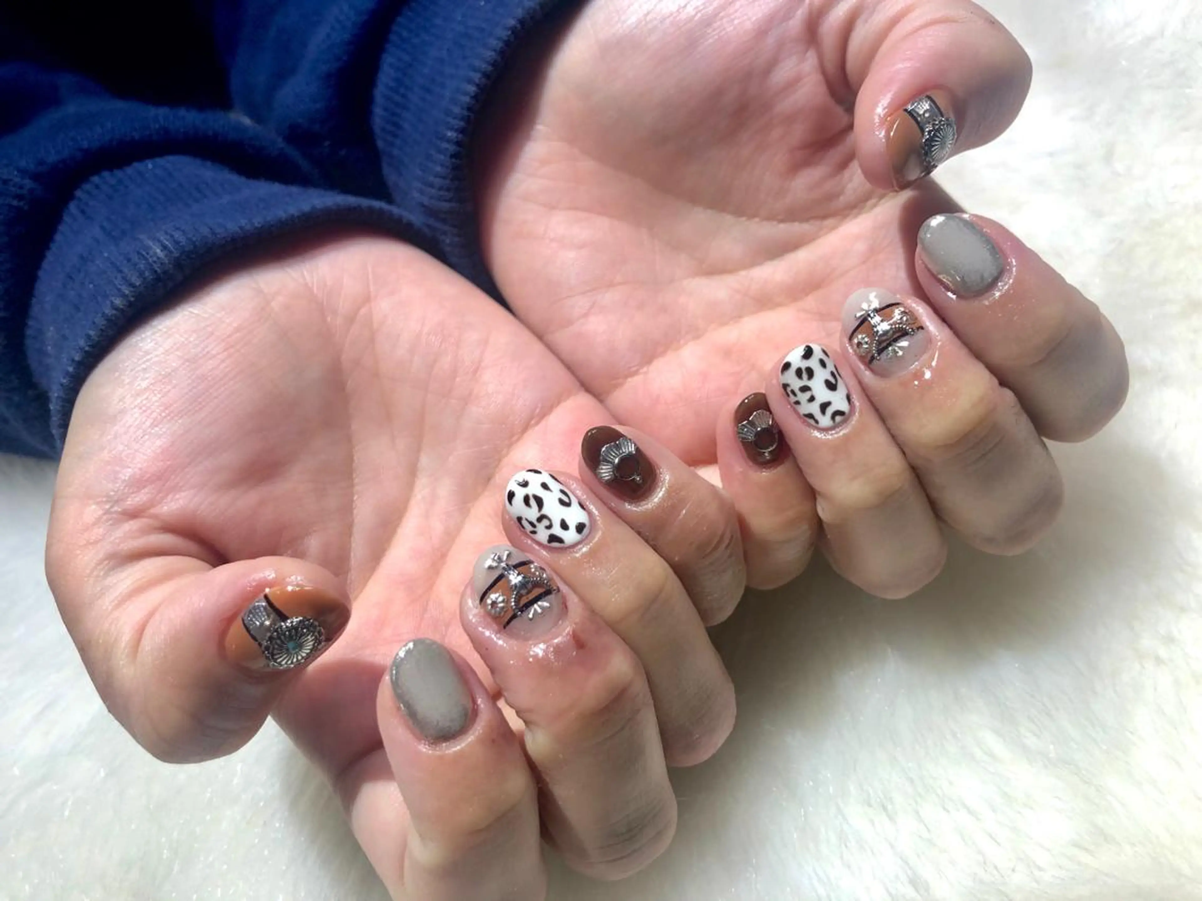 ネイル Amber21.所属・Nagahama Akariのネイルデザイン