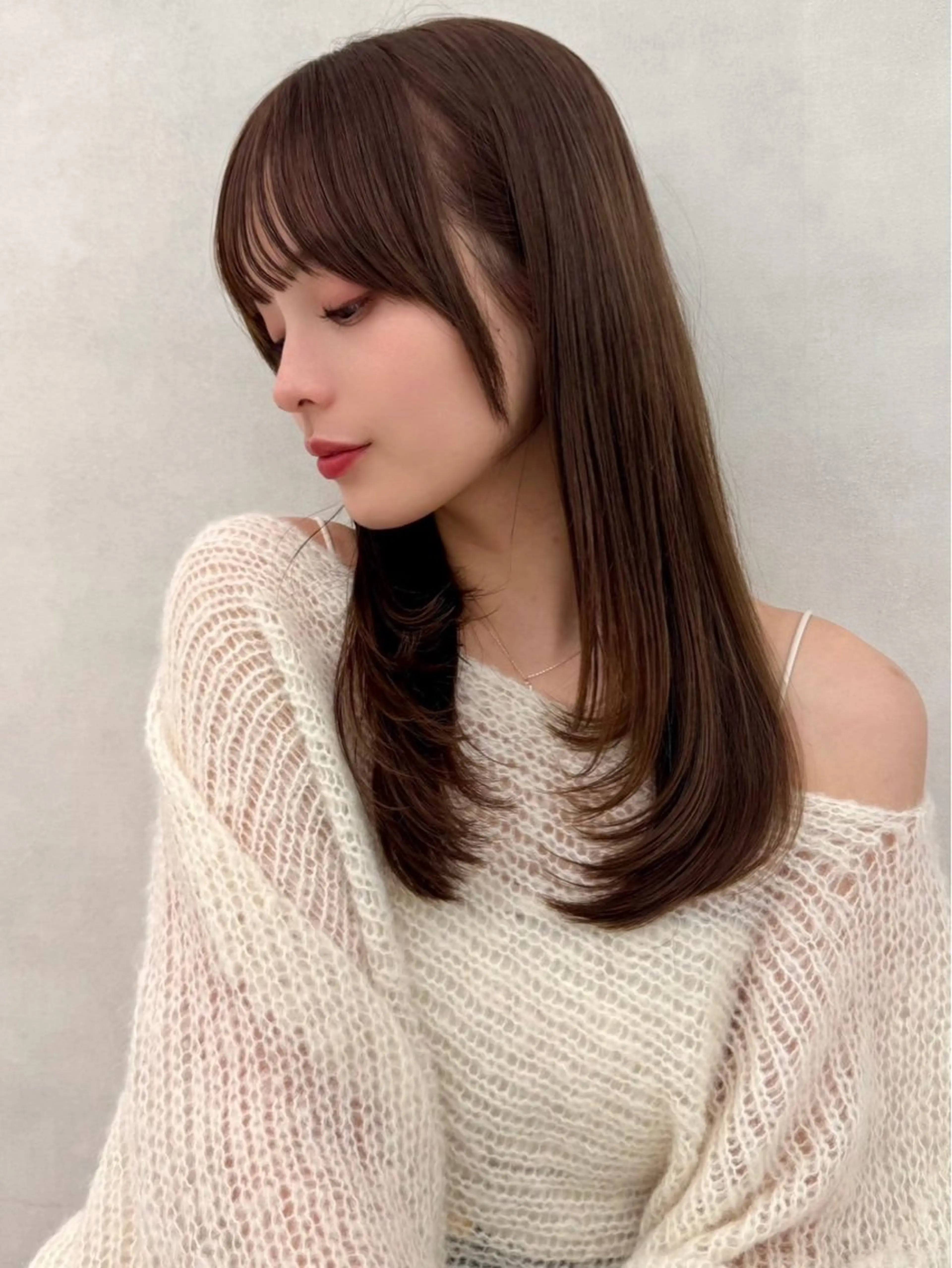 セミロング カット 縮毛矯正 🇰🇷韓国ヘア★ 副店長.쿠리타⭐︎のヘアスタイル