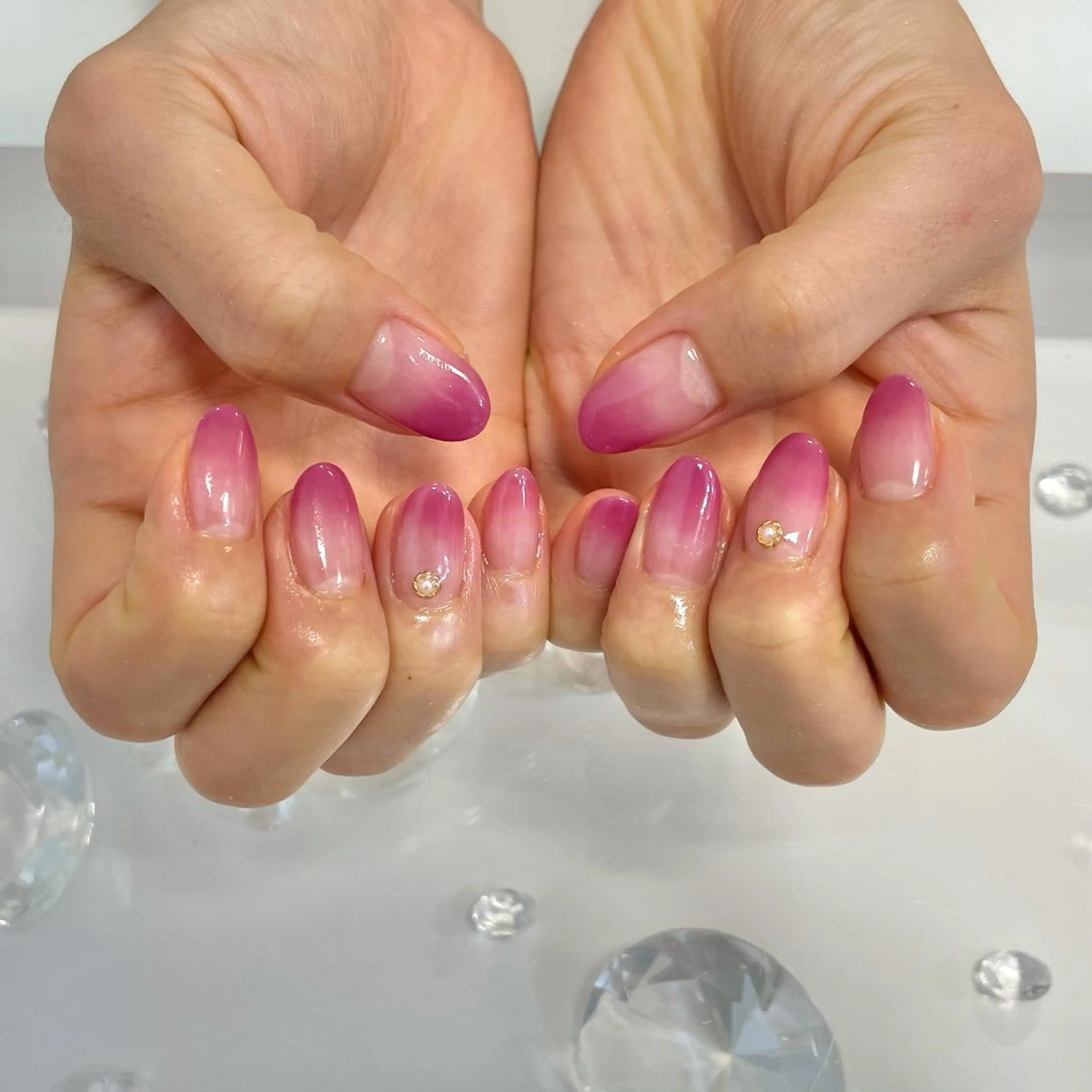 ネイル ハンドネイル e+LUCIA NAIL関内店所属・花岡 佑紀のネイルデザイン