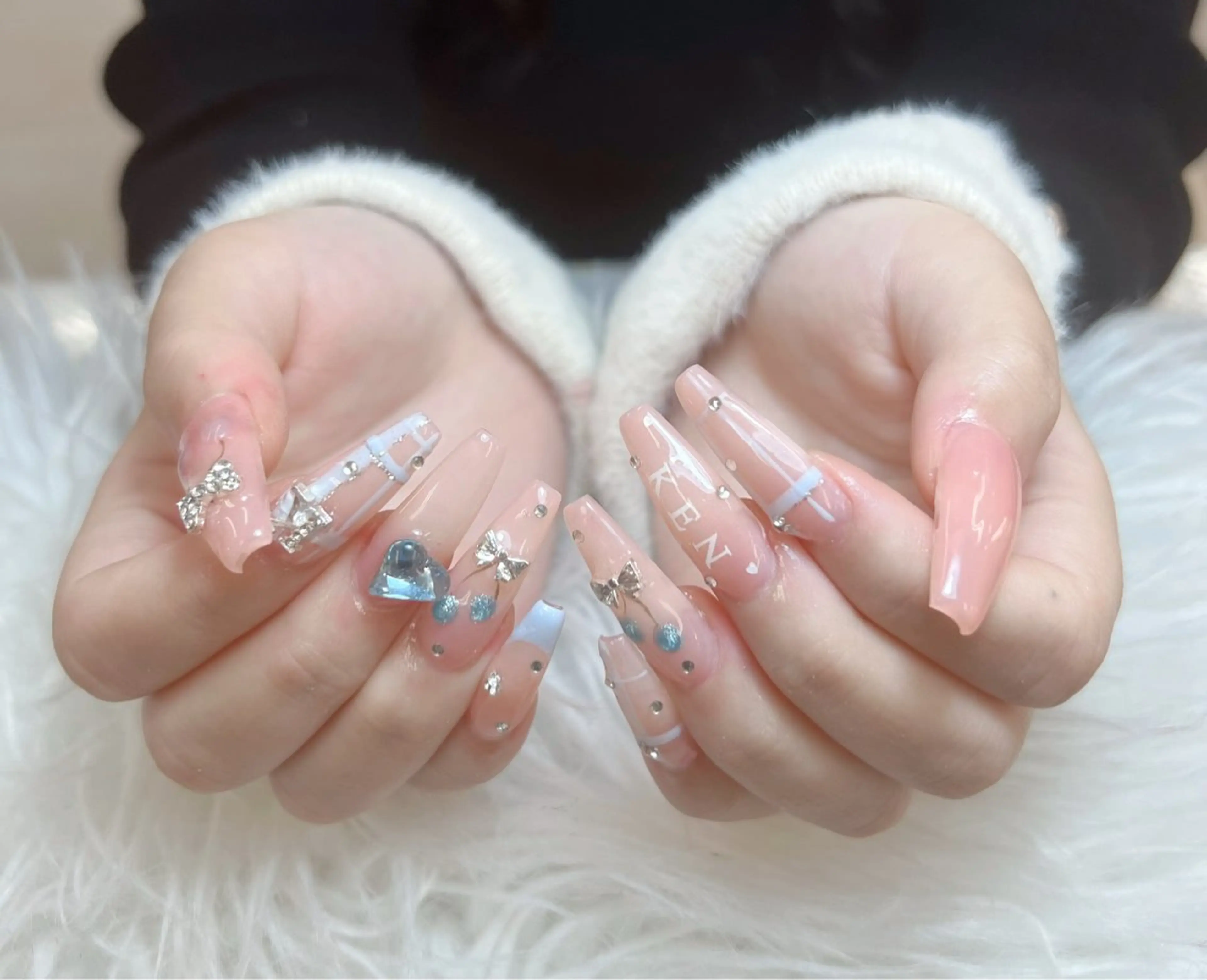 ネイル anh nail anne🤍のネイルデザイン