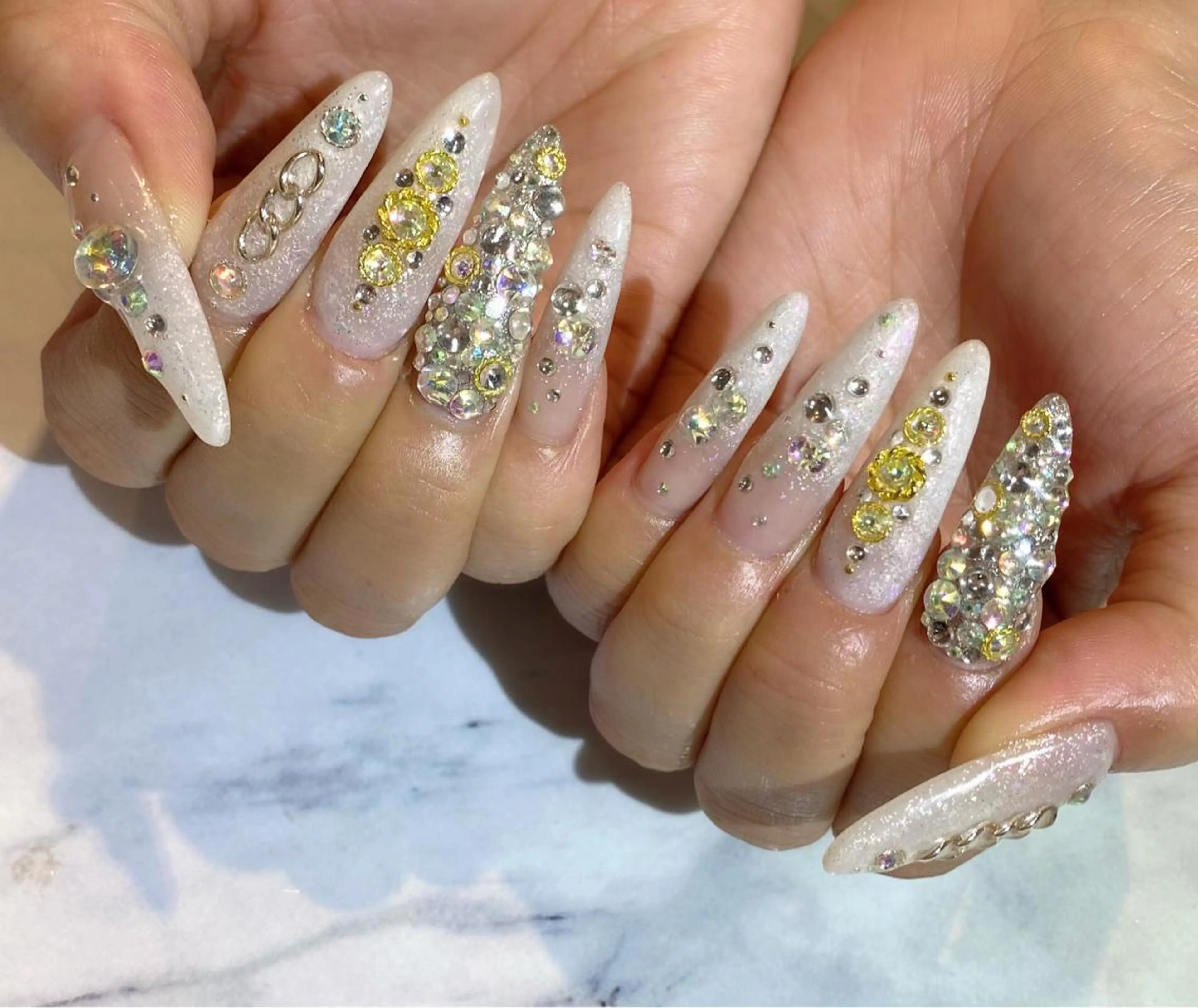 ネイル Lino+ ネイル&よもぎ蒸しのネイルデザイン