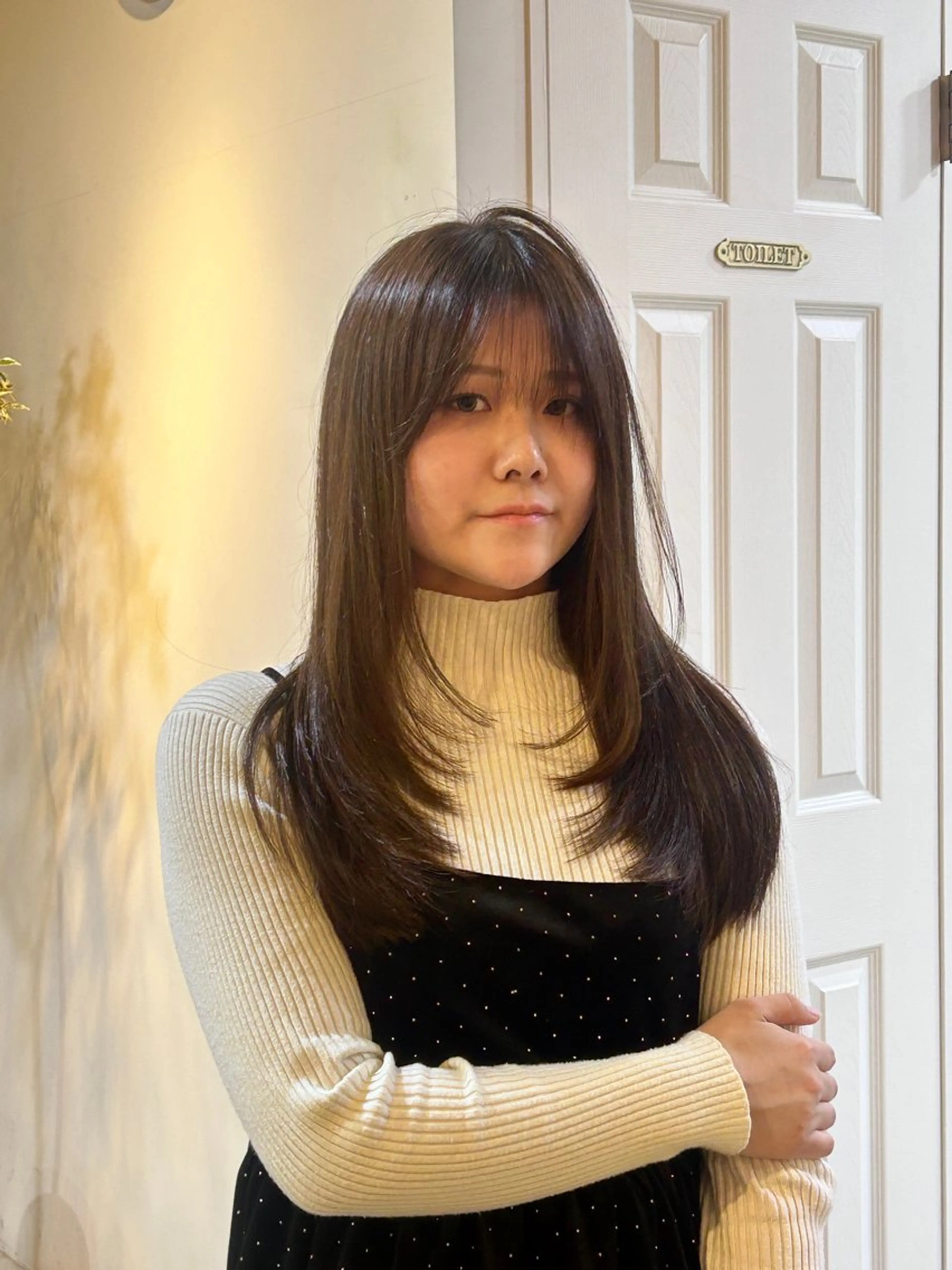 セミロング カラー カット ヘアカラー トリートメント ナチュラル大人っぽい スタイル　MAORIのヘアスタイル