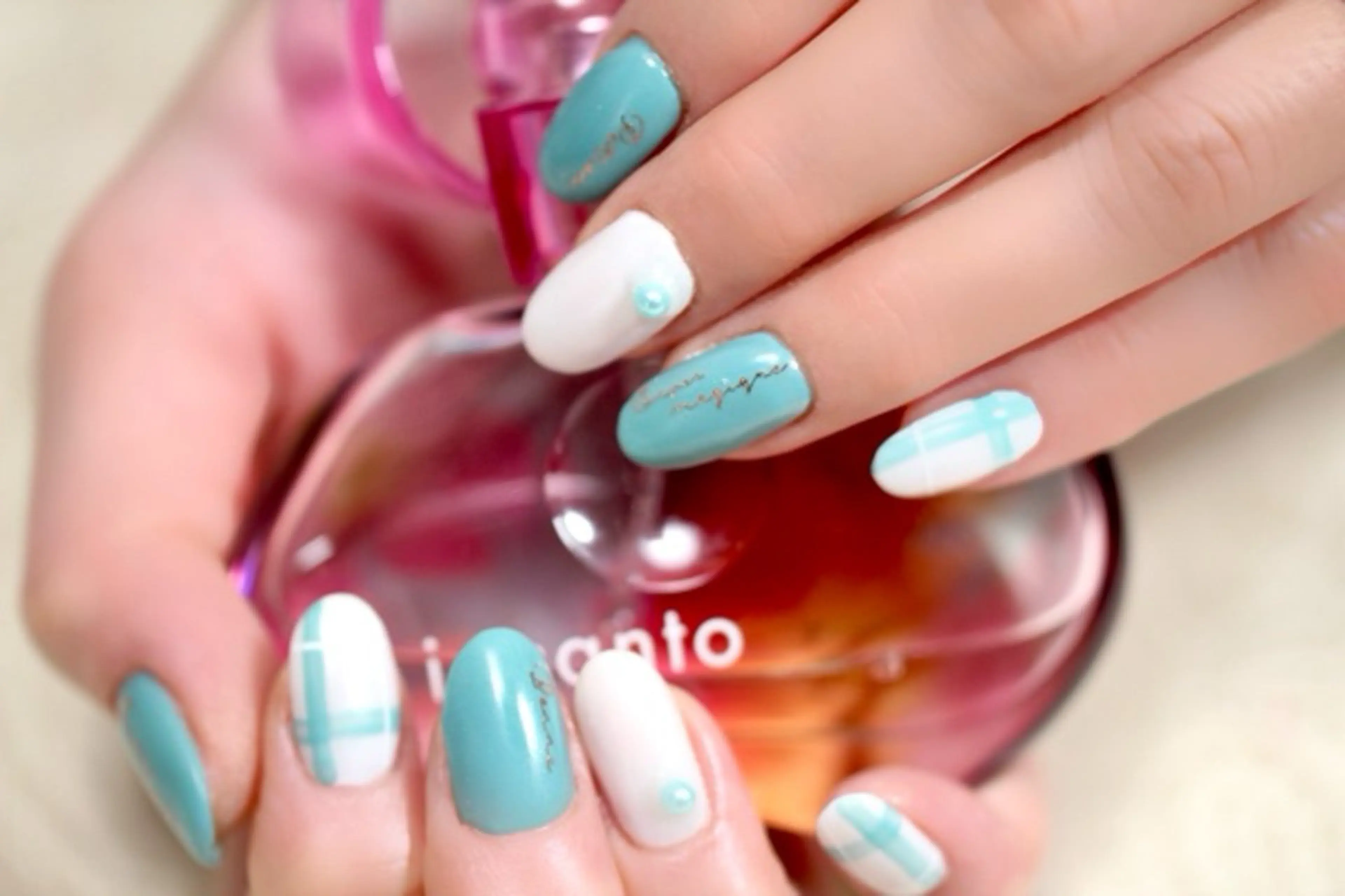 ネイル アートネイル ジェルネイル ママリンド　志村坂上店所属・しみ えんのネイルデザイン