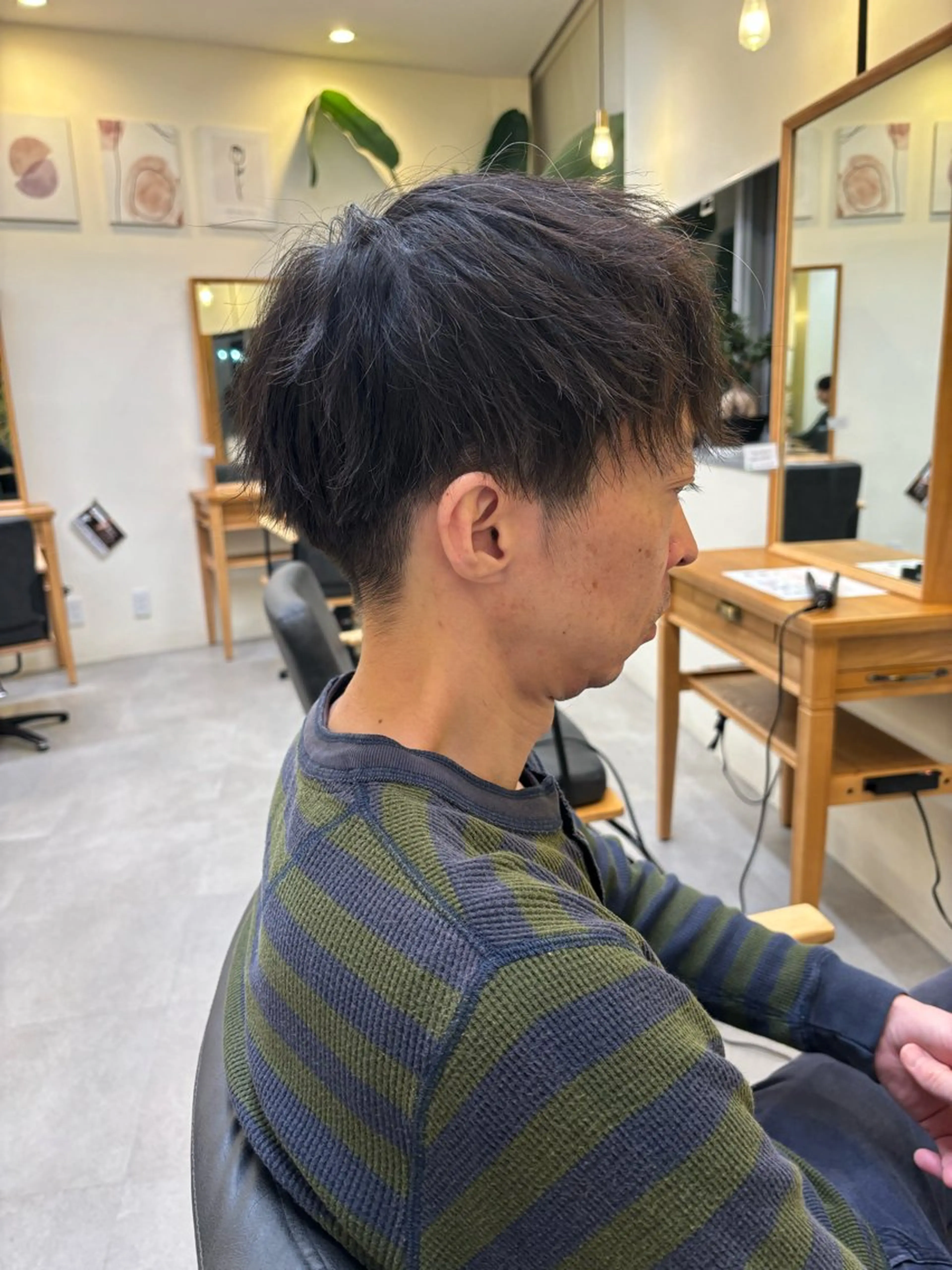 ショート 勝海 絢音のヘアスタイル