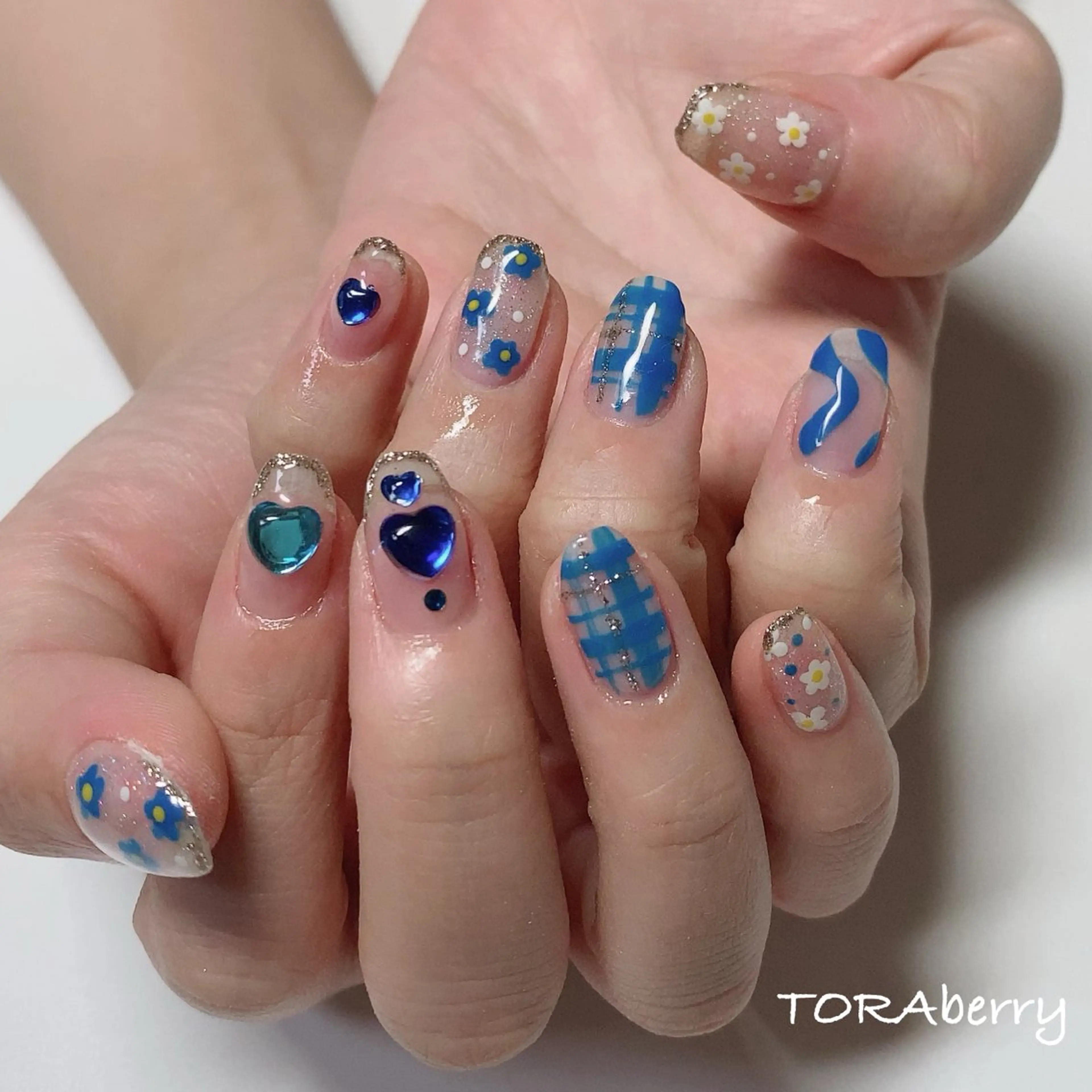 ネイル ハンドネイル ネイリスト なつみのネイルデザイン