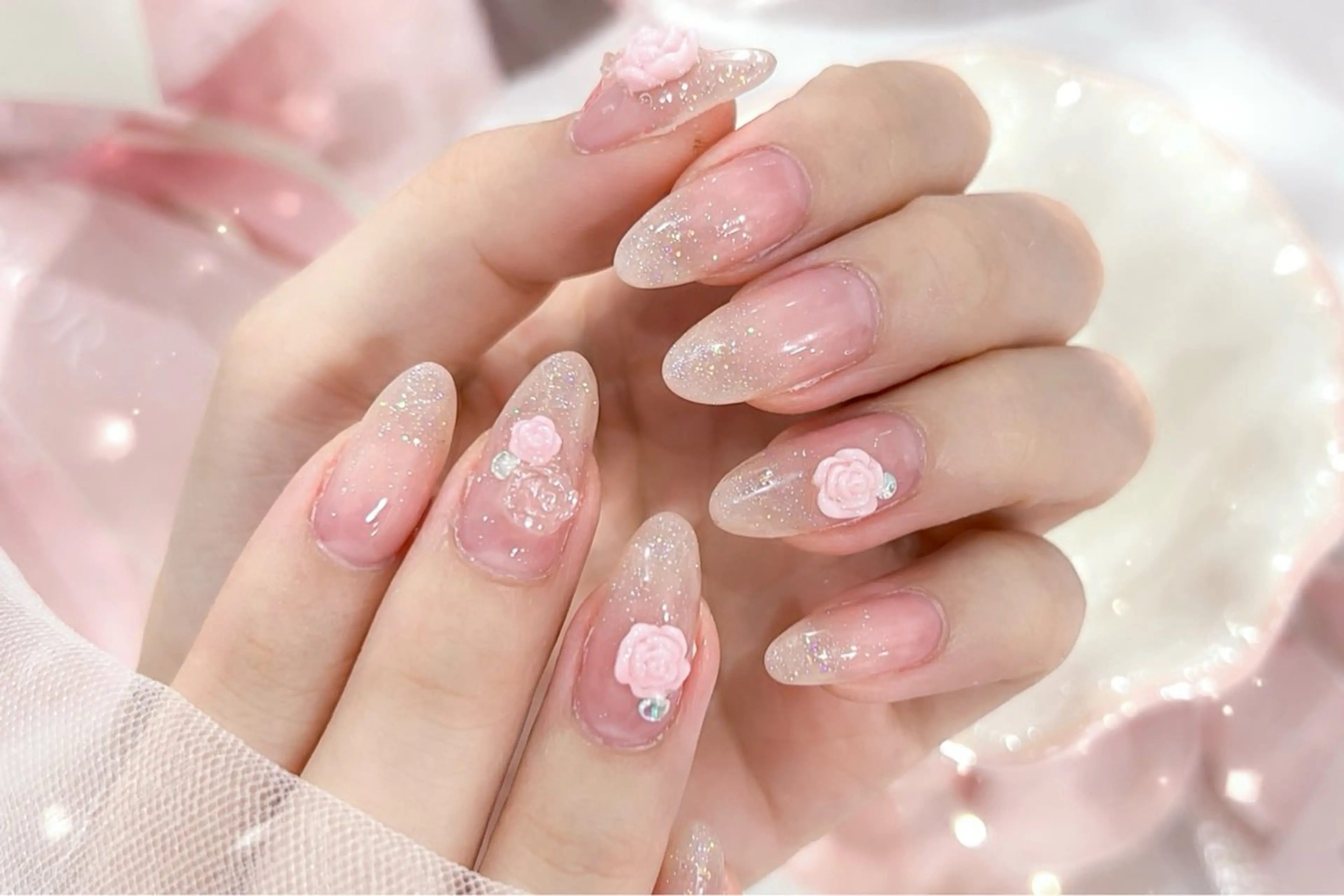 ネイル nailsalon Miss Shirley所属・Miss Shirley新宿のネイルデザイン