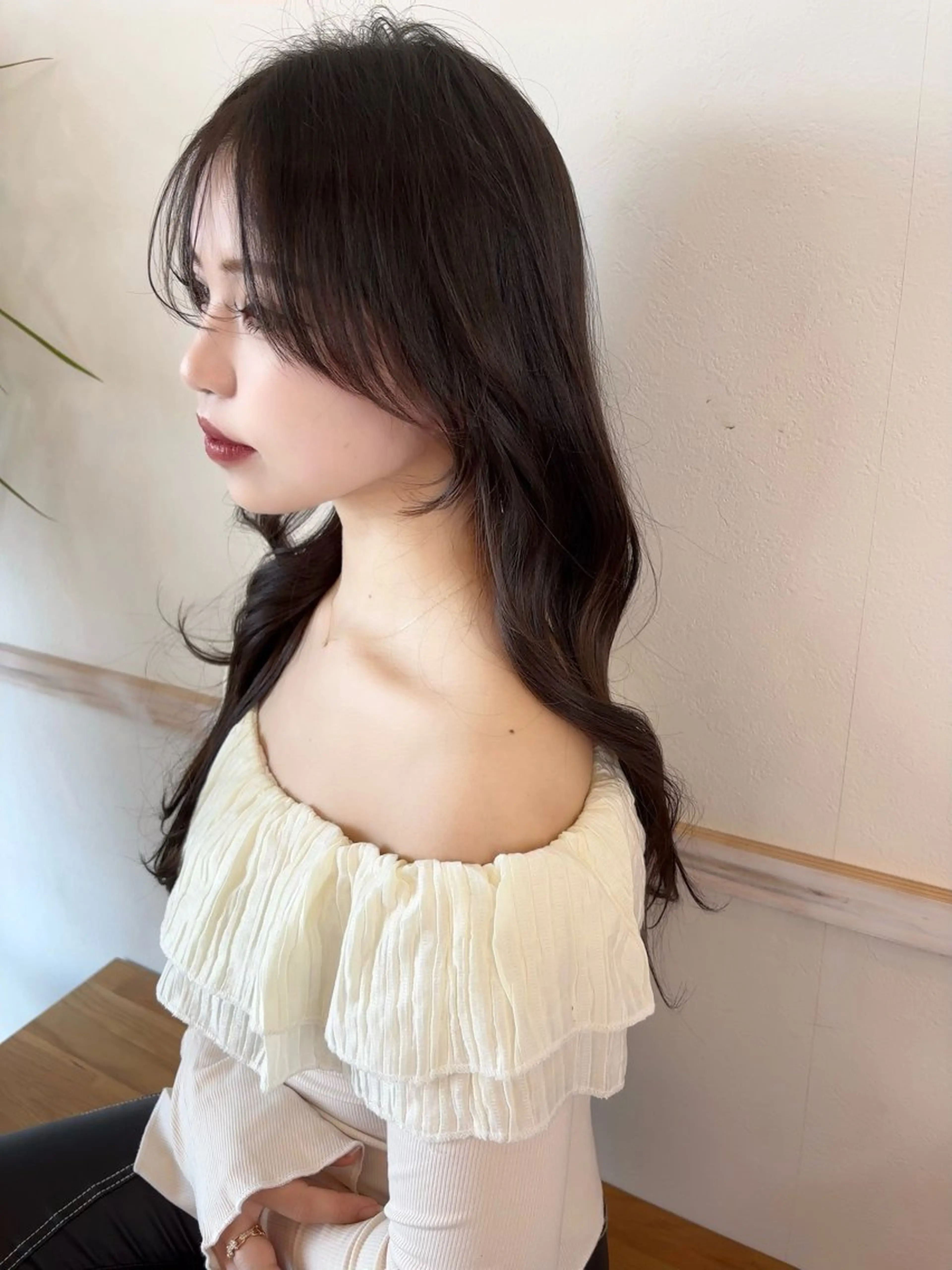 ロング カラー 透明感カラー グレージュ レイヤーカット 成瀬 千佳のヘアスタイル