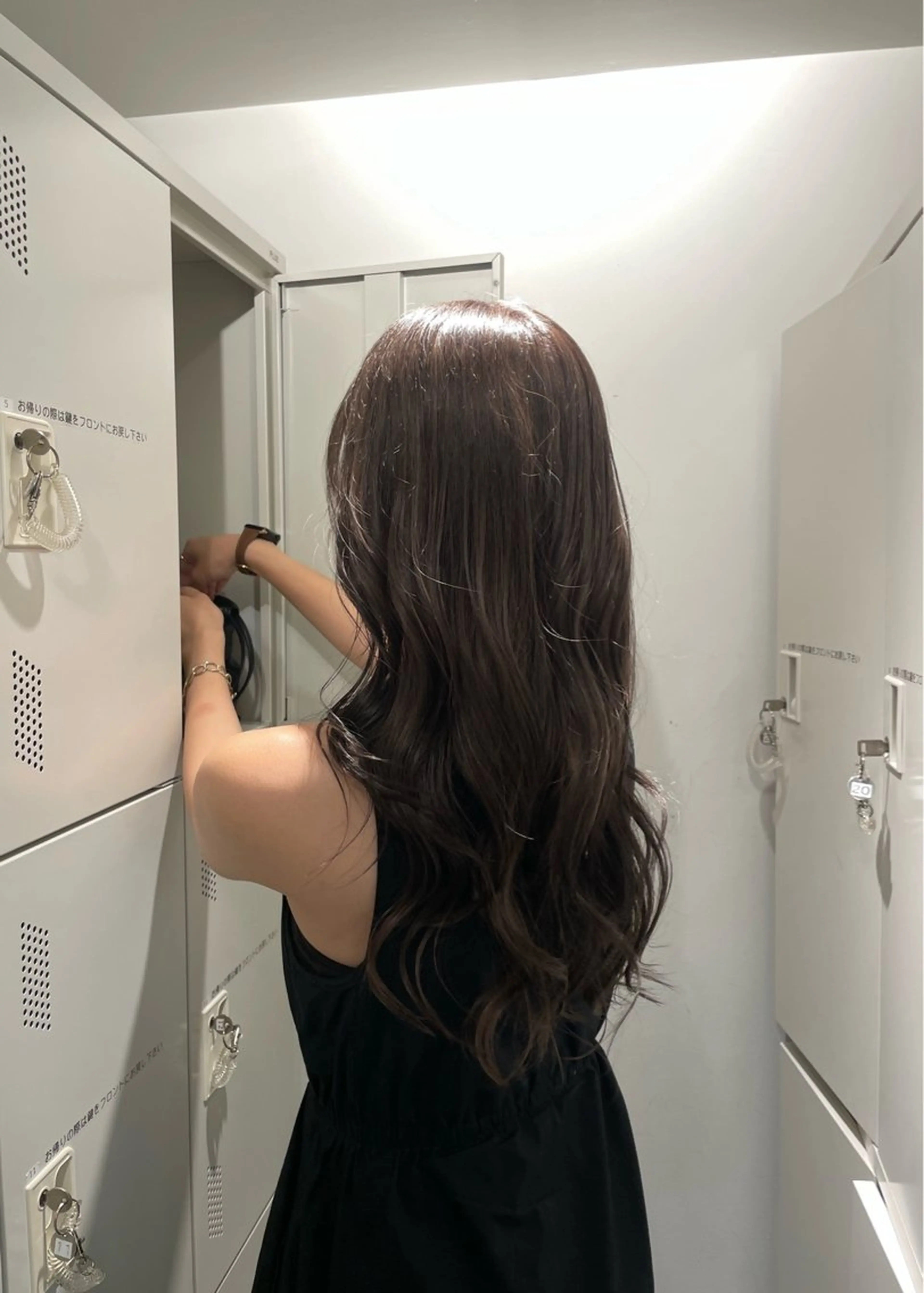 ロング ヘアカラー 🎨ハイライト･ ハイトーン/近藤怜那のヘアスタイル