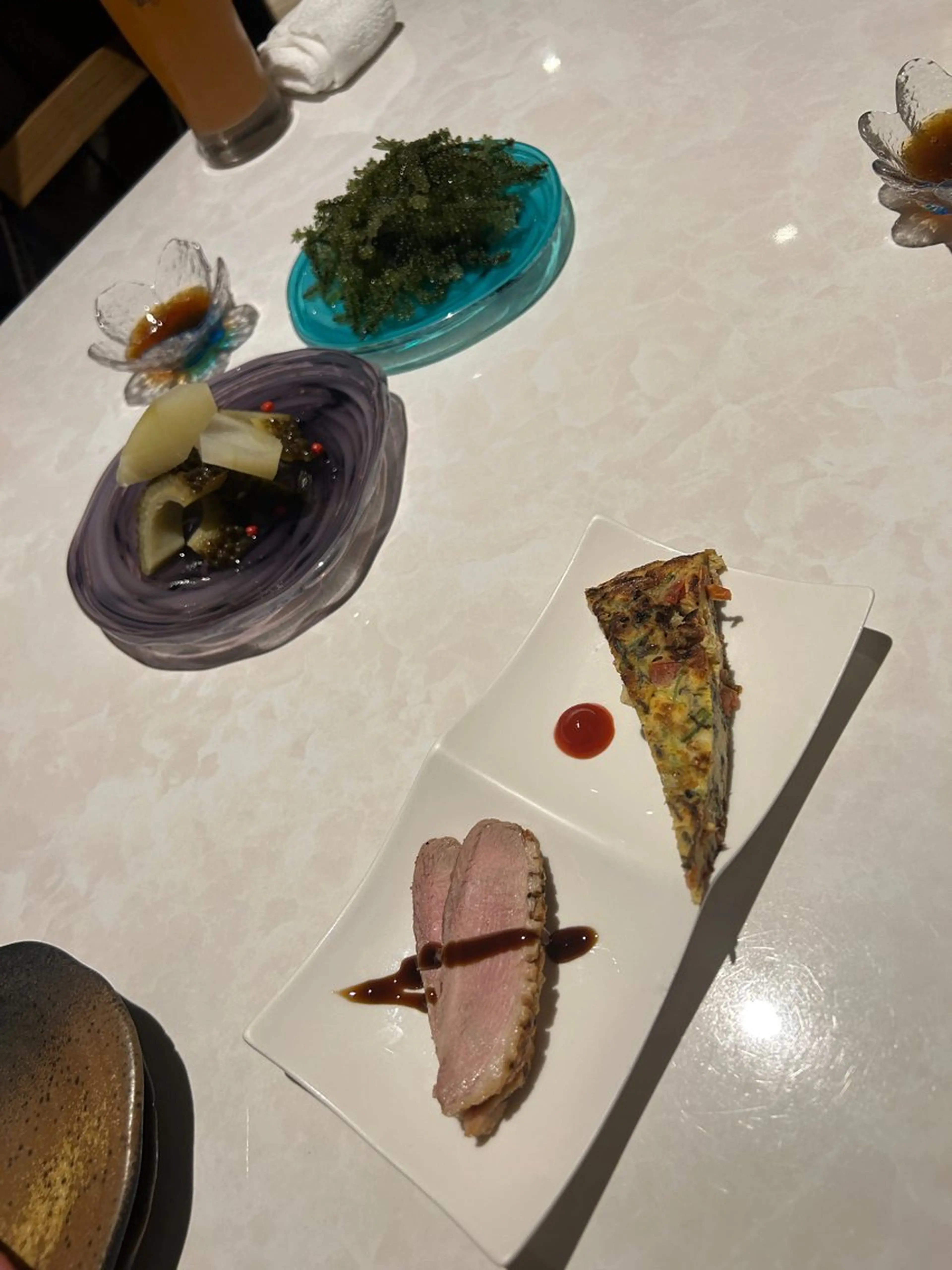 セミロング カラー パーマ アニメ,Vオタク× 即効痩せエステサロンのエステ・リラクイメージ