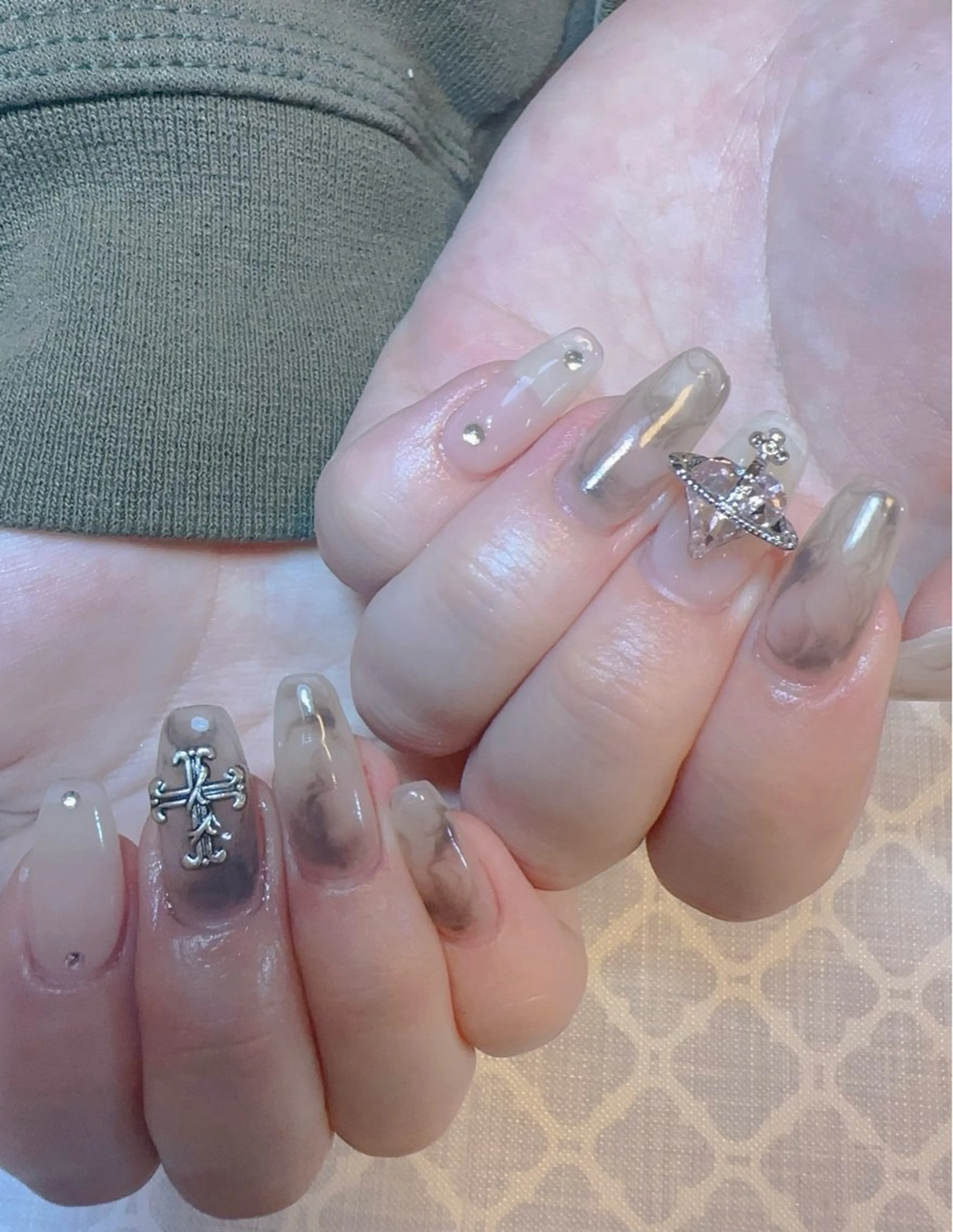 ネイル 持ち込み 高橋 ユキのネイルデザイン