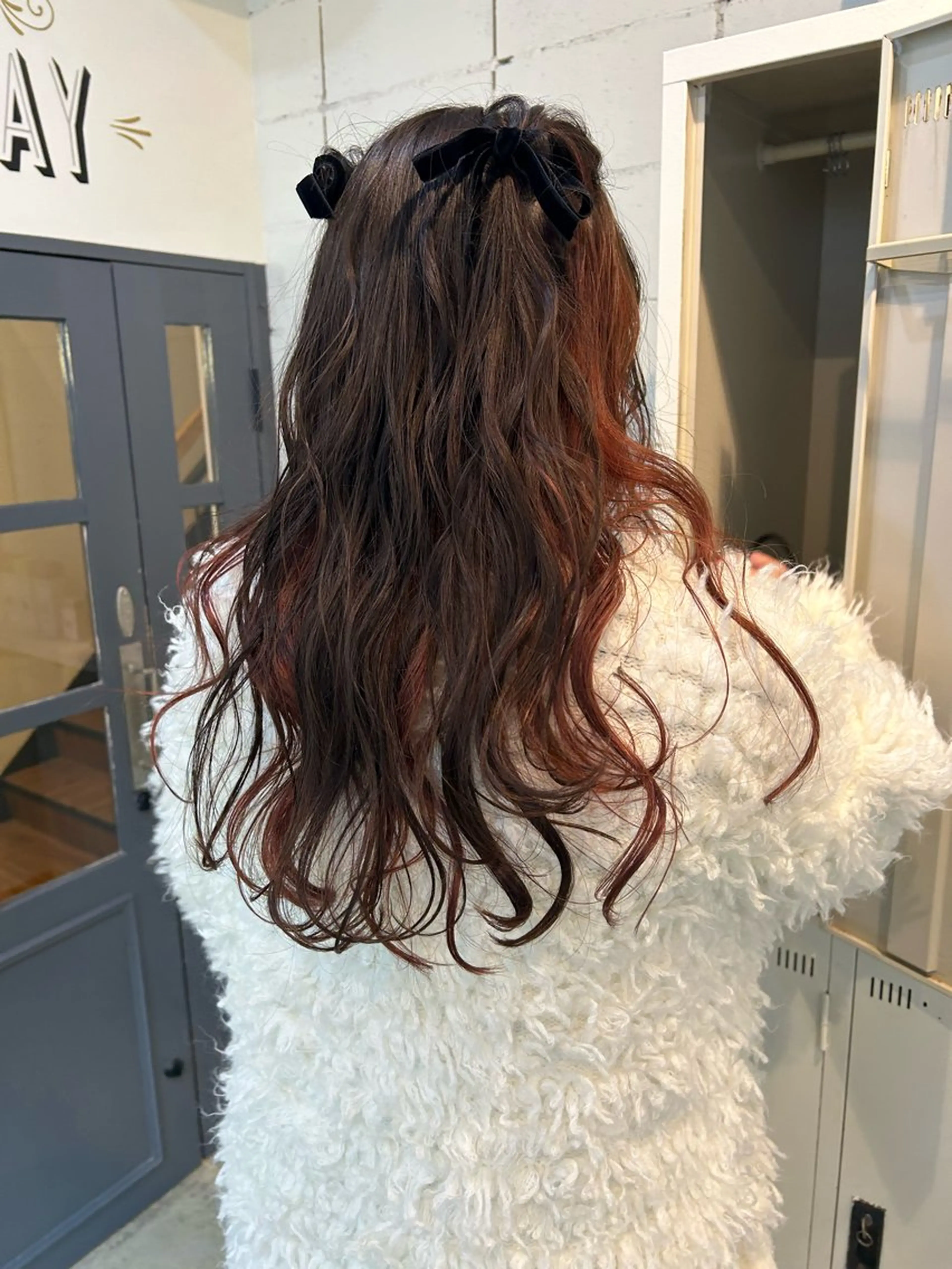 ヘアアレンジ hen所属・心斎橋/レイヤー/ ブリーチ/モエのヘアスタイル