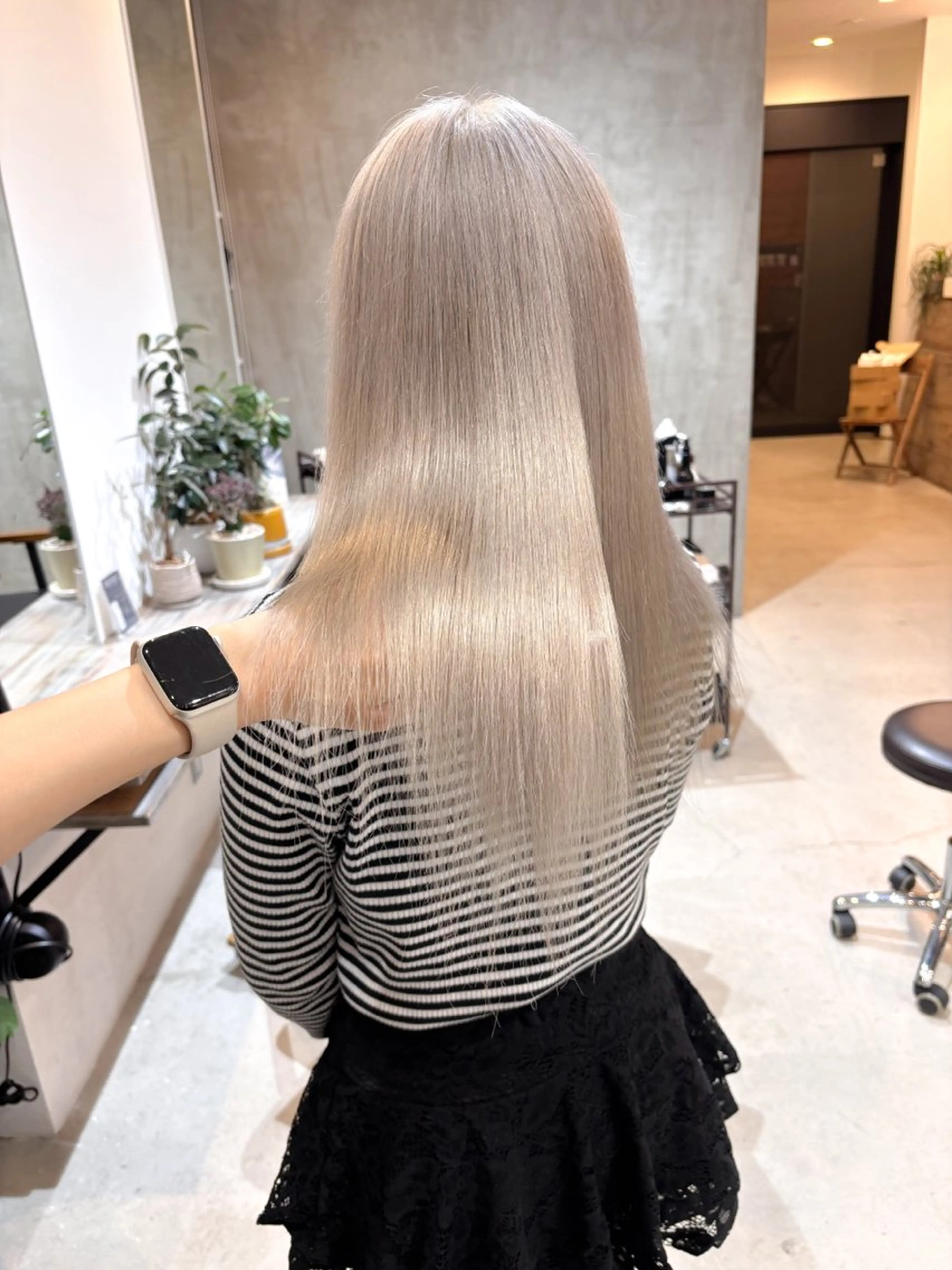 ロング カラー あ あのヘアスタイル