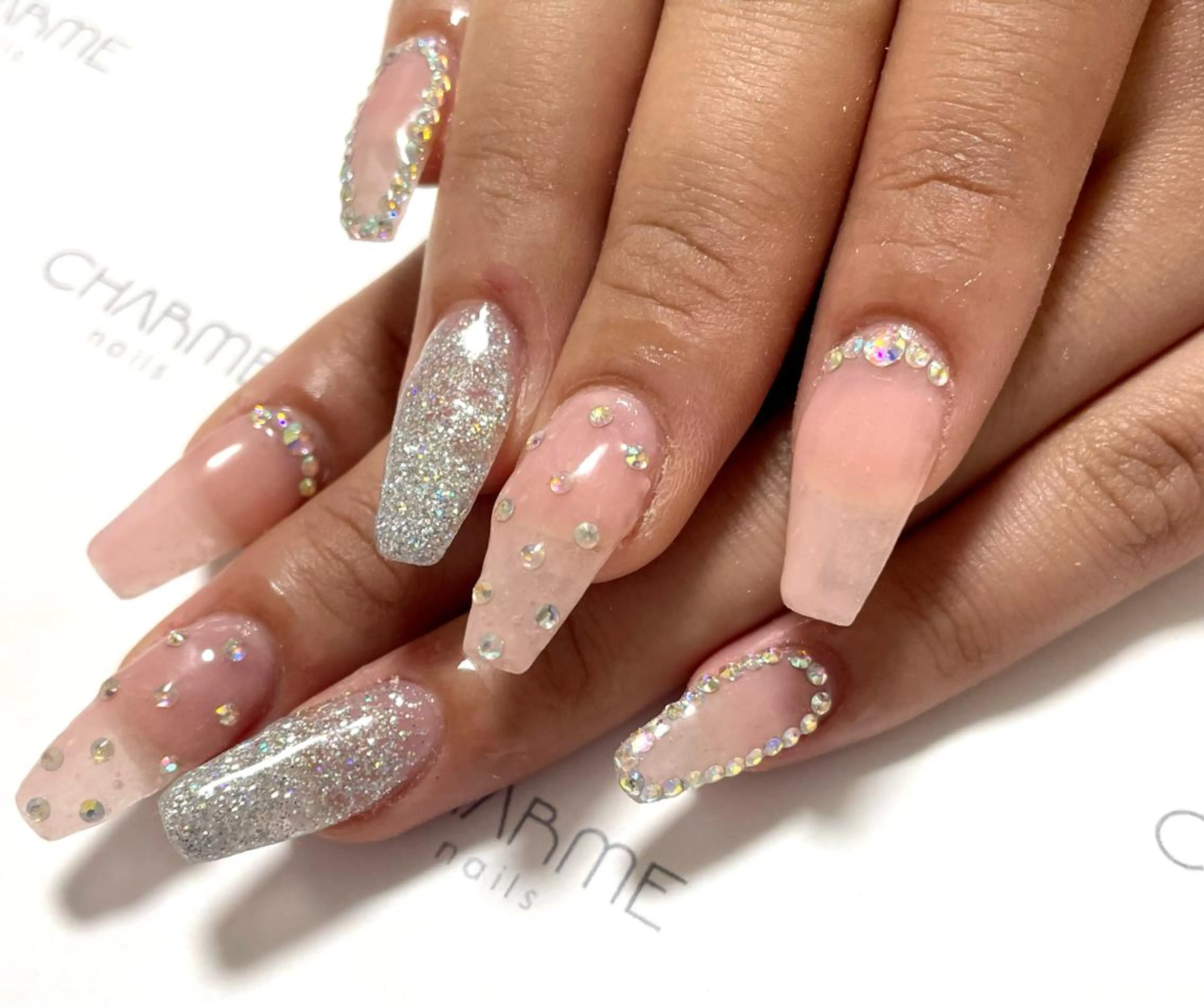 ネイル キラキラネイル シンプルネイル 🌙🫧CHARME (RUKA)🦋🫧のネイルデザイン