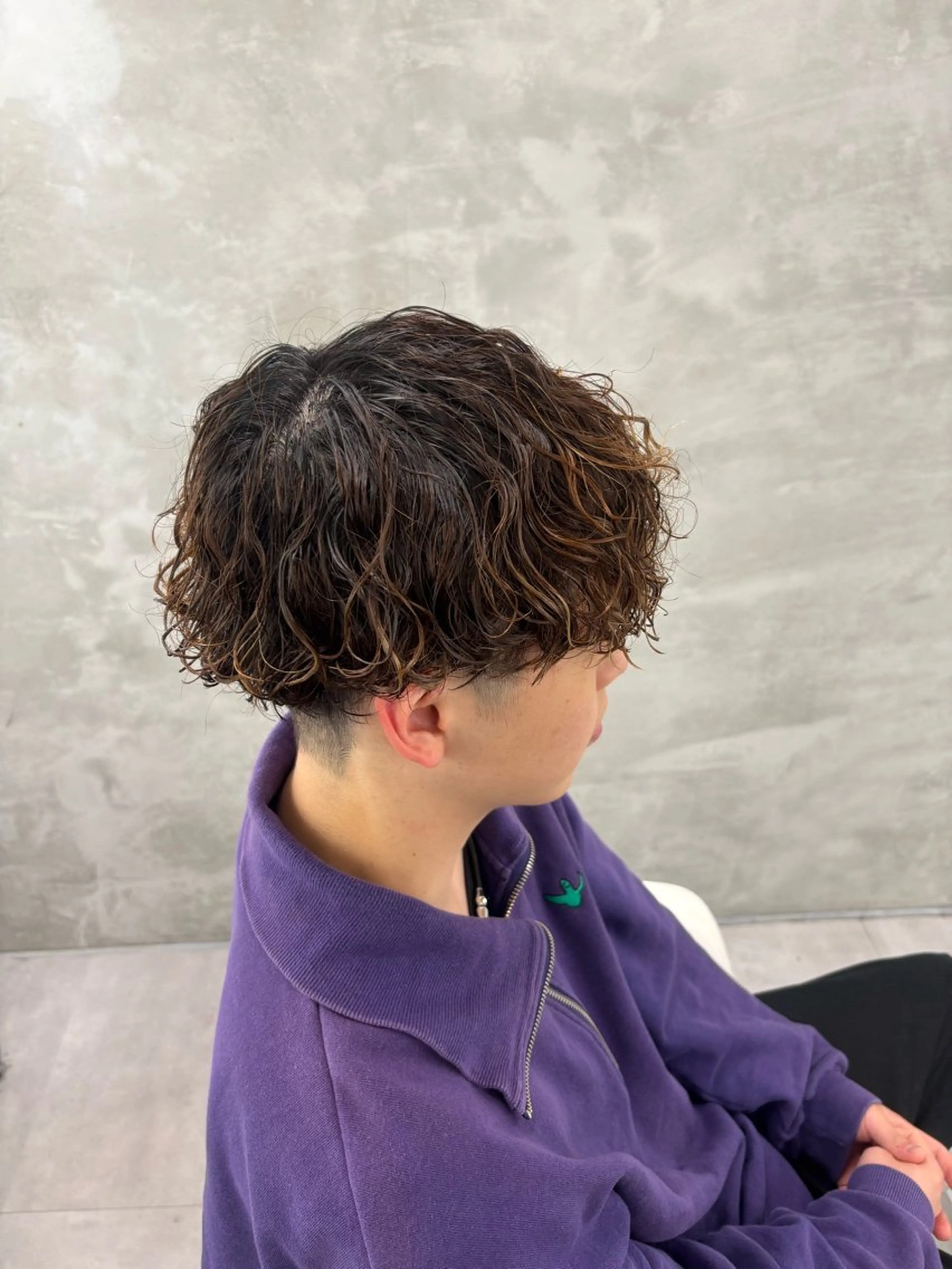 パーマ メンズ メンズパーマ 波巻きパーマ スパイラルパーマ カット パーマ トリートメント door white hideのヘアスタイル