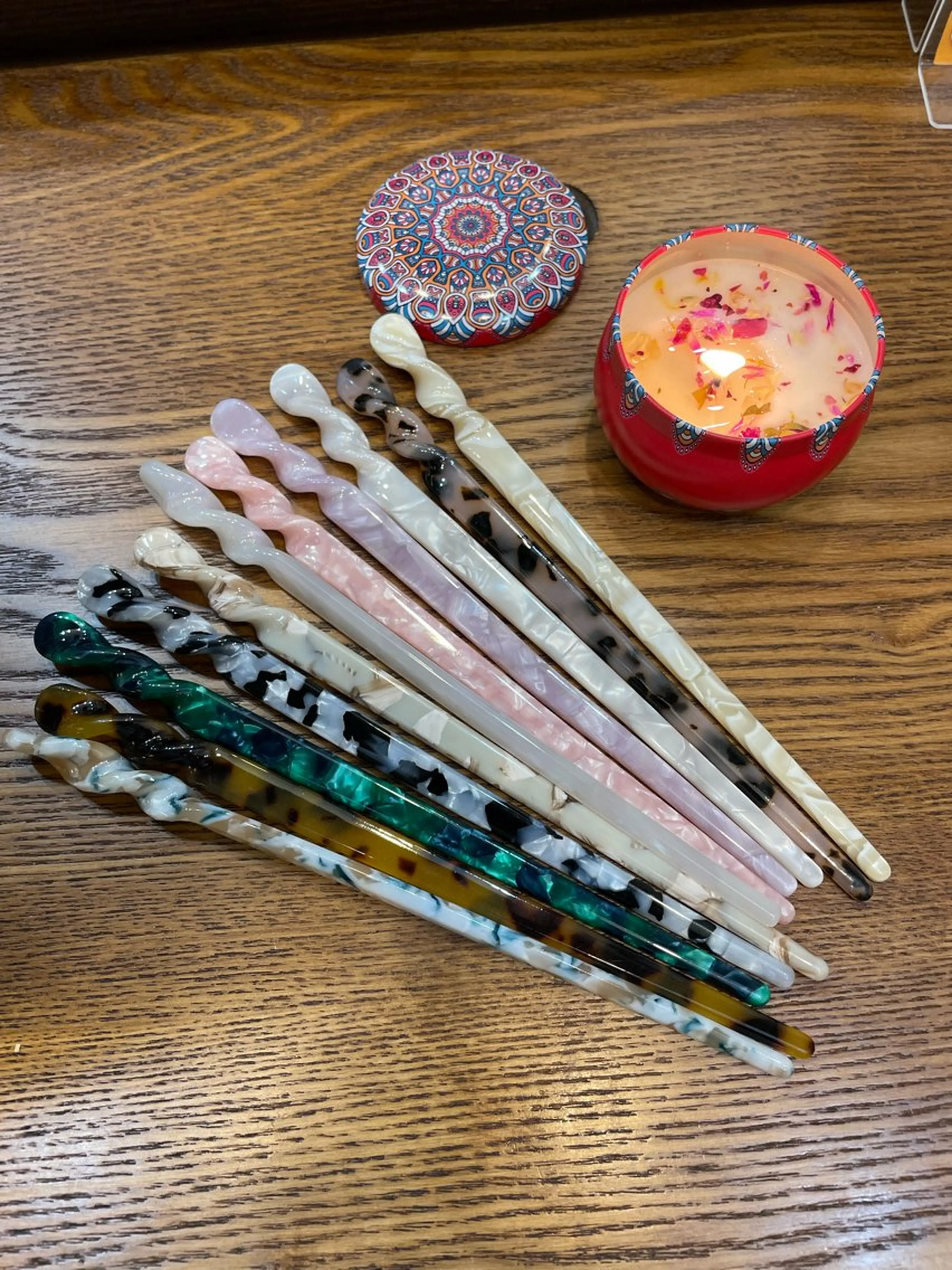 ヘアアレンジ 髪飾り ヘアセット HempBeauty 浅野アサミのヘアスタイル