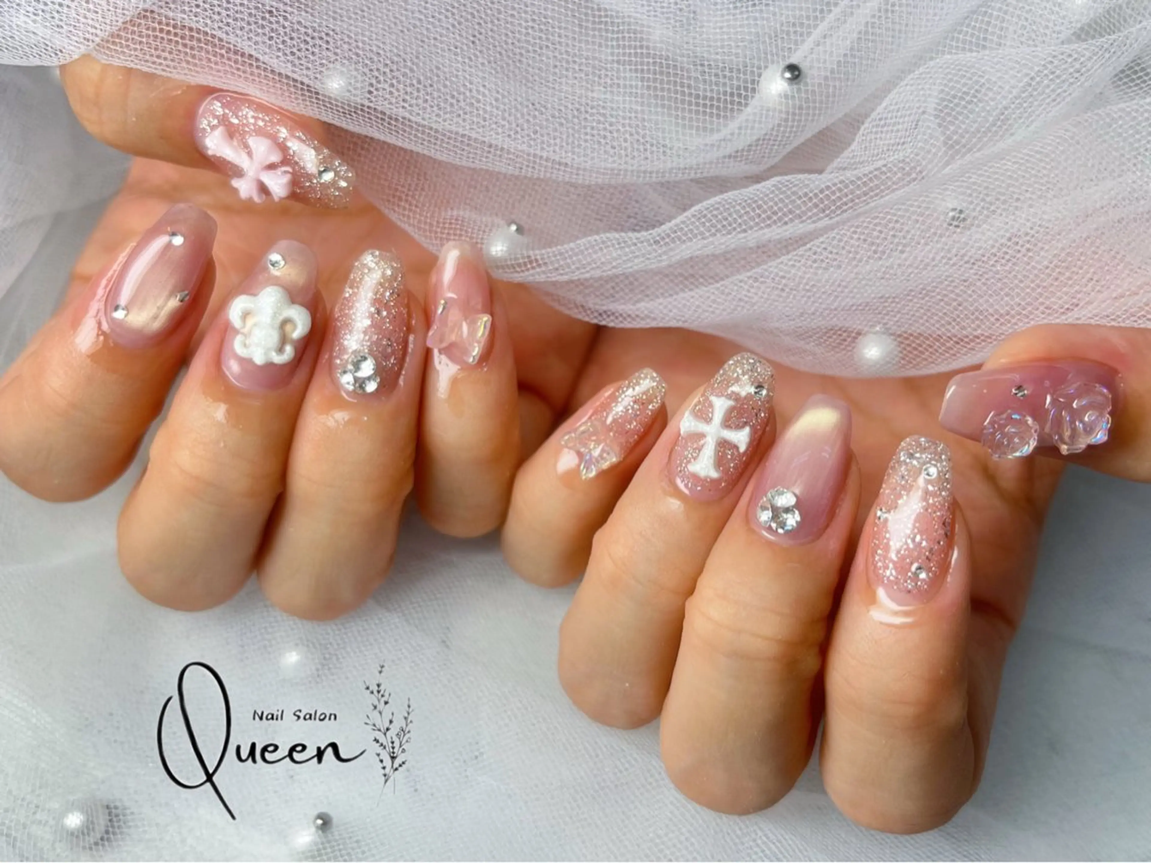 ネイル ハンドネイル Queen nail 北堀江 ASUKAのネイルデザイン