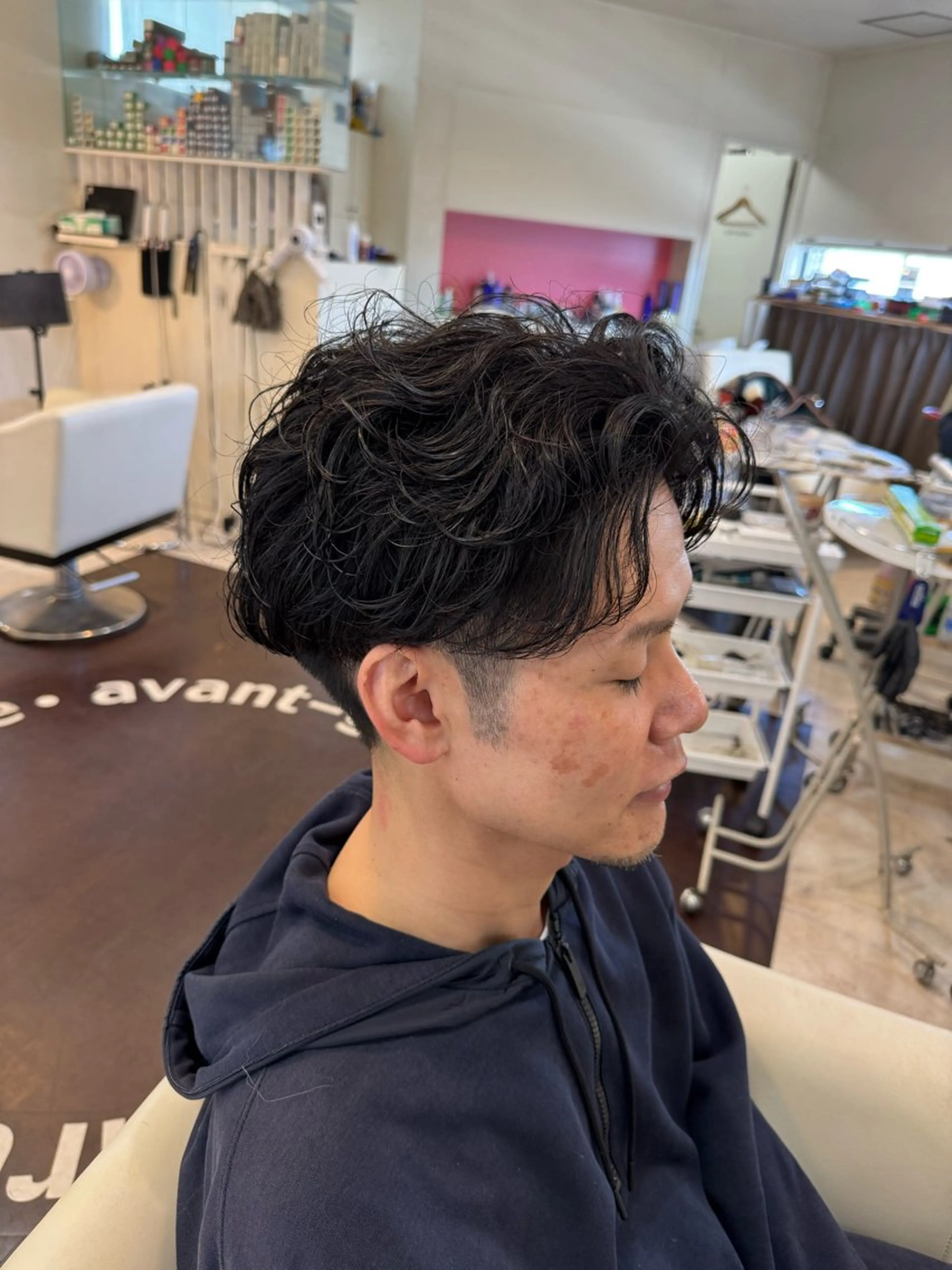 ショート パーマ メンズ センターパート カット パーマ トリートメント 長屋 裕也のヘアスタイル