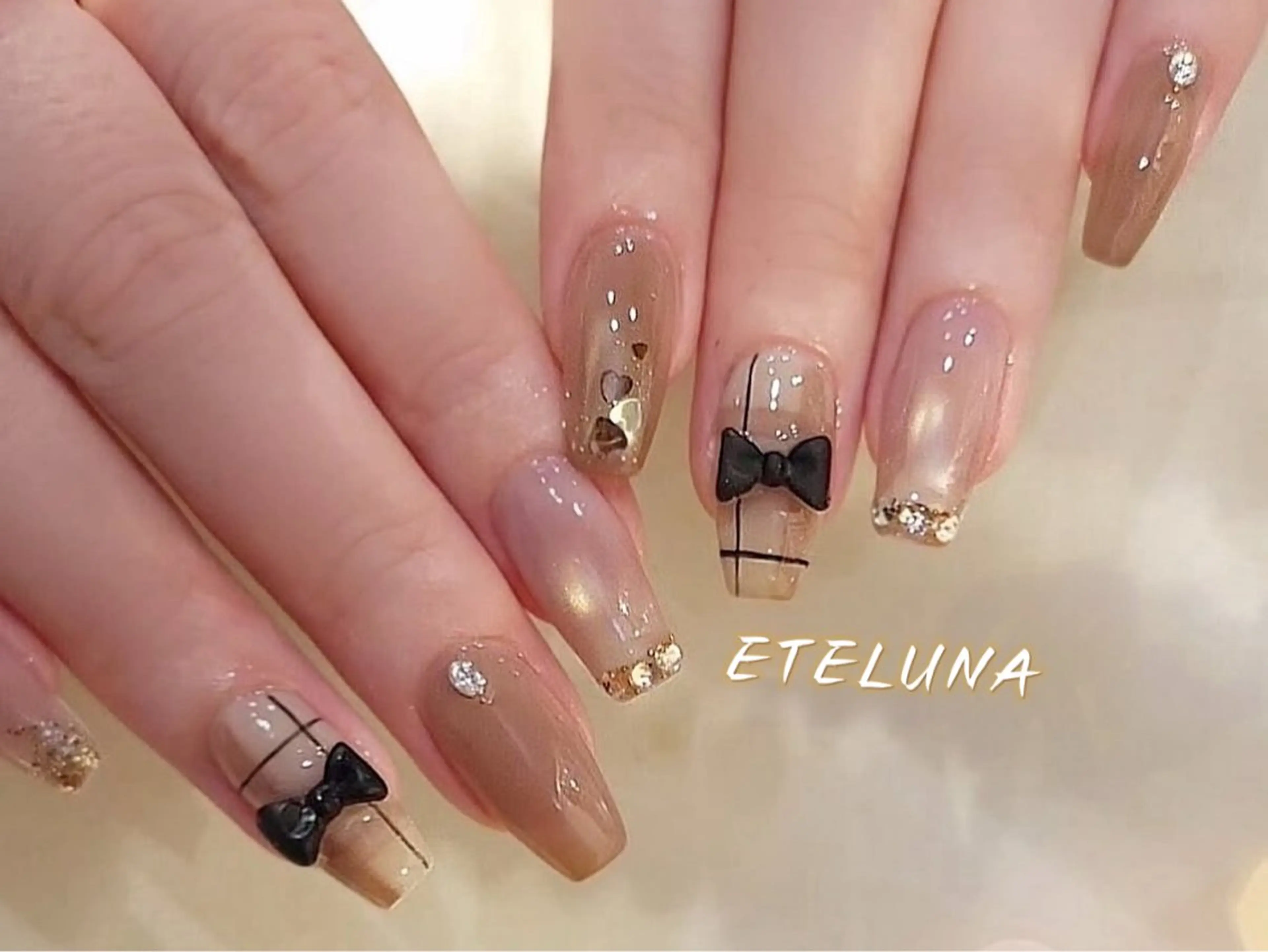 ネイル ETERNA Nail 銀座店【パラジェル/フィルイン/チップ長さだし/マグネット/ニュアンス】所属・ア カリのネイルデザイン