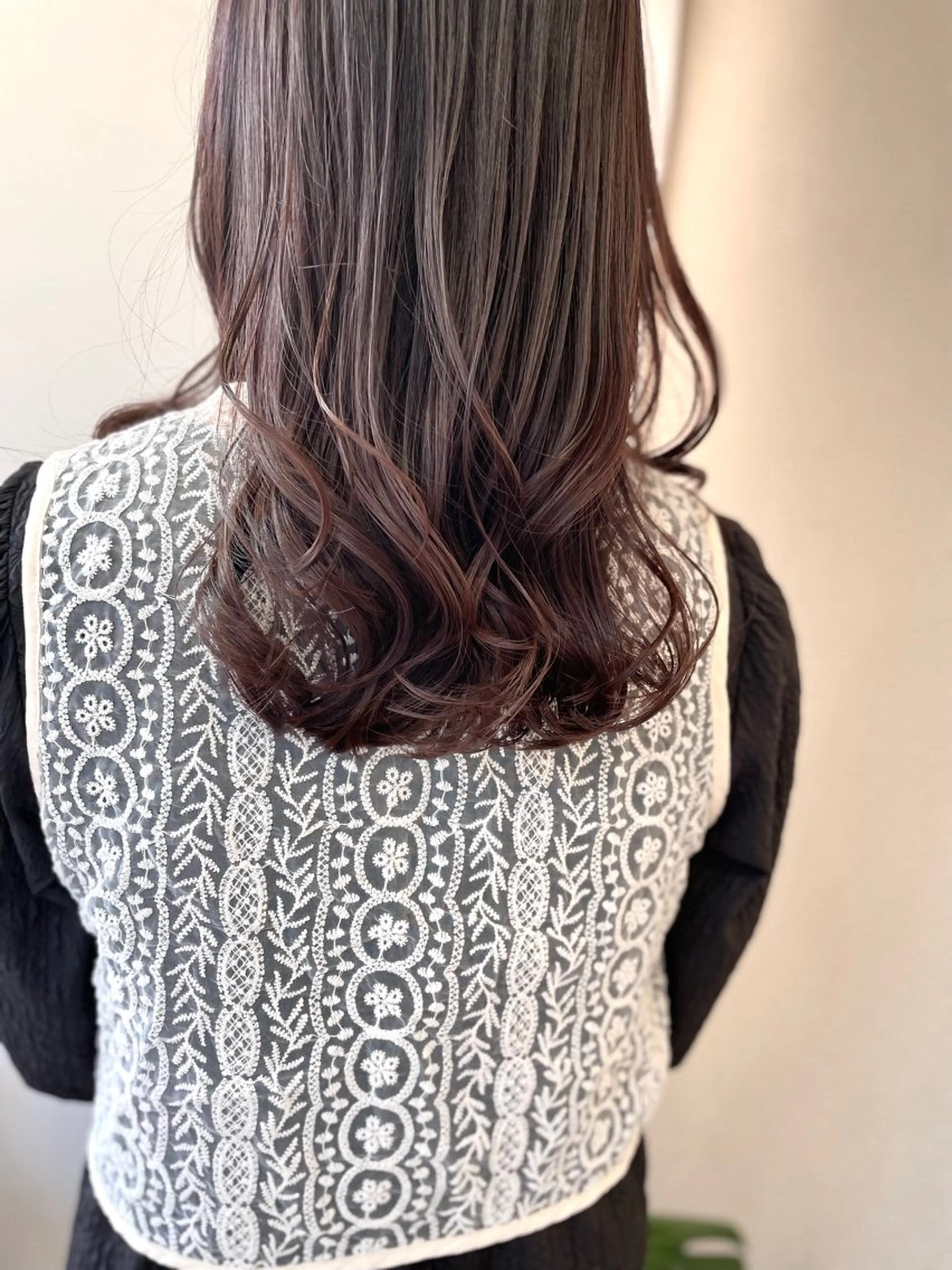 セミロング カラー ヘアサロンジプソ【旧ライラ】所属・佐々木 美帆のヘアスタイル