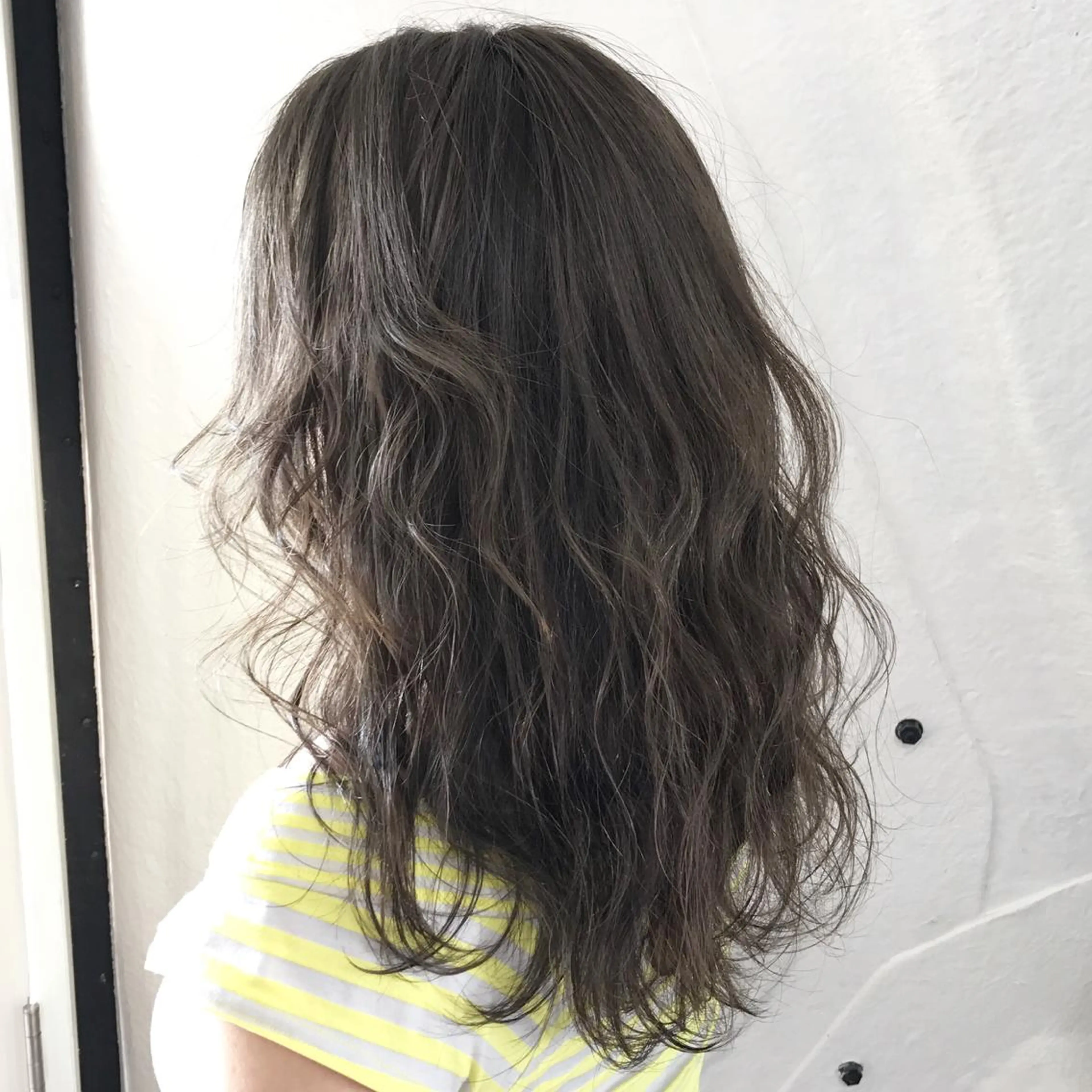 セミロング カラー アッシュ ハイライトカラー 3Dハイライト ハイライト サロウィン所属・K-POP好き美容師 🇰🇷Kai.Yのヘアスタイル