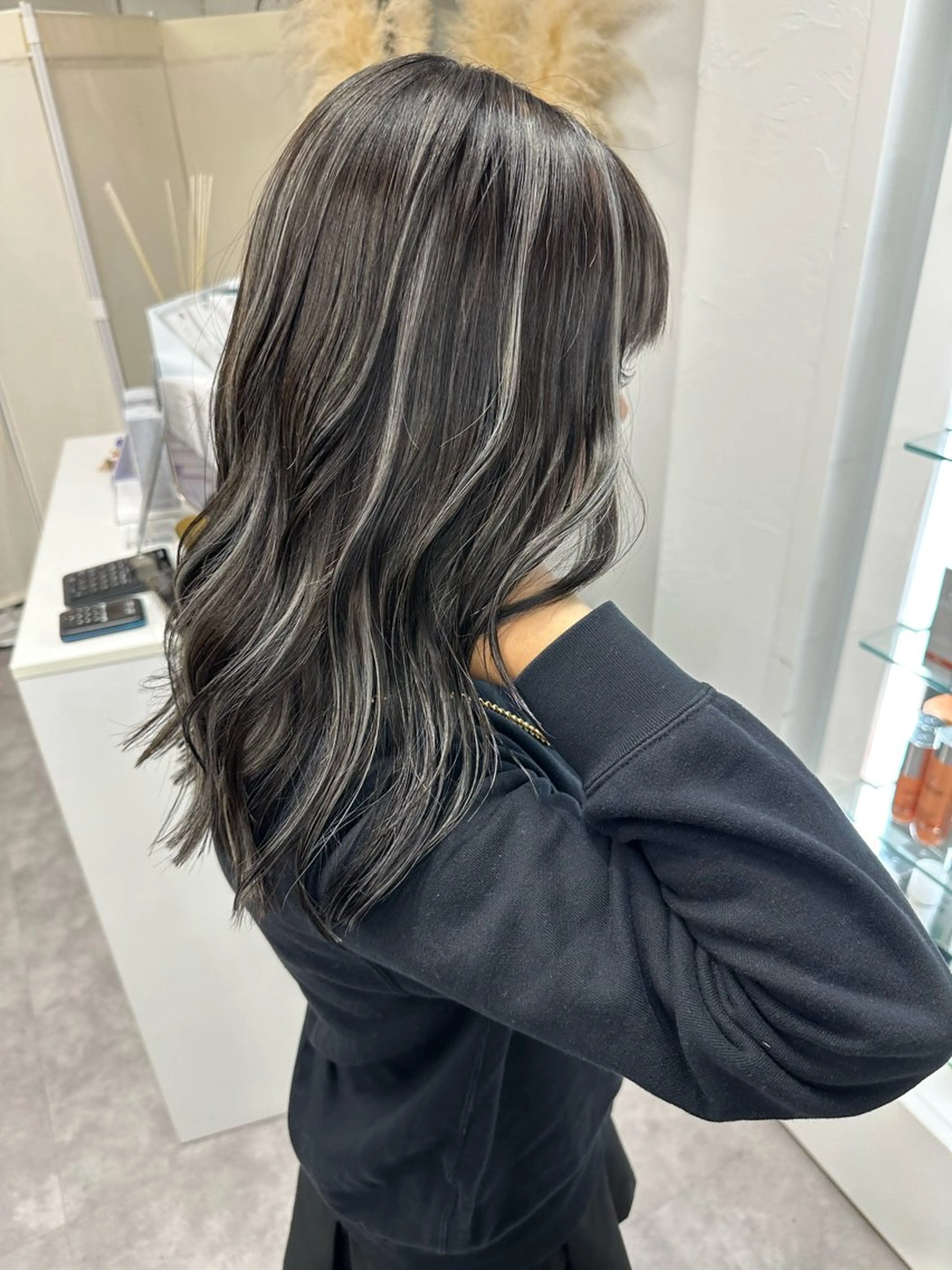 ミディアム カラー ヘアアレンジ ヘアカラー トリートメント 久米 治仁のヘアスタイル