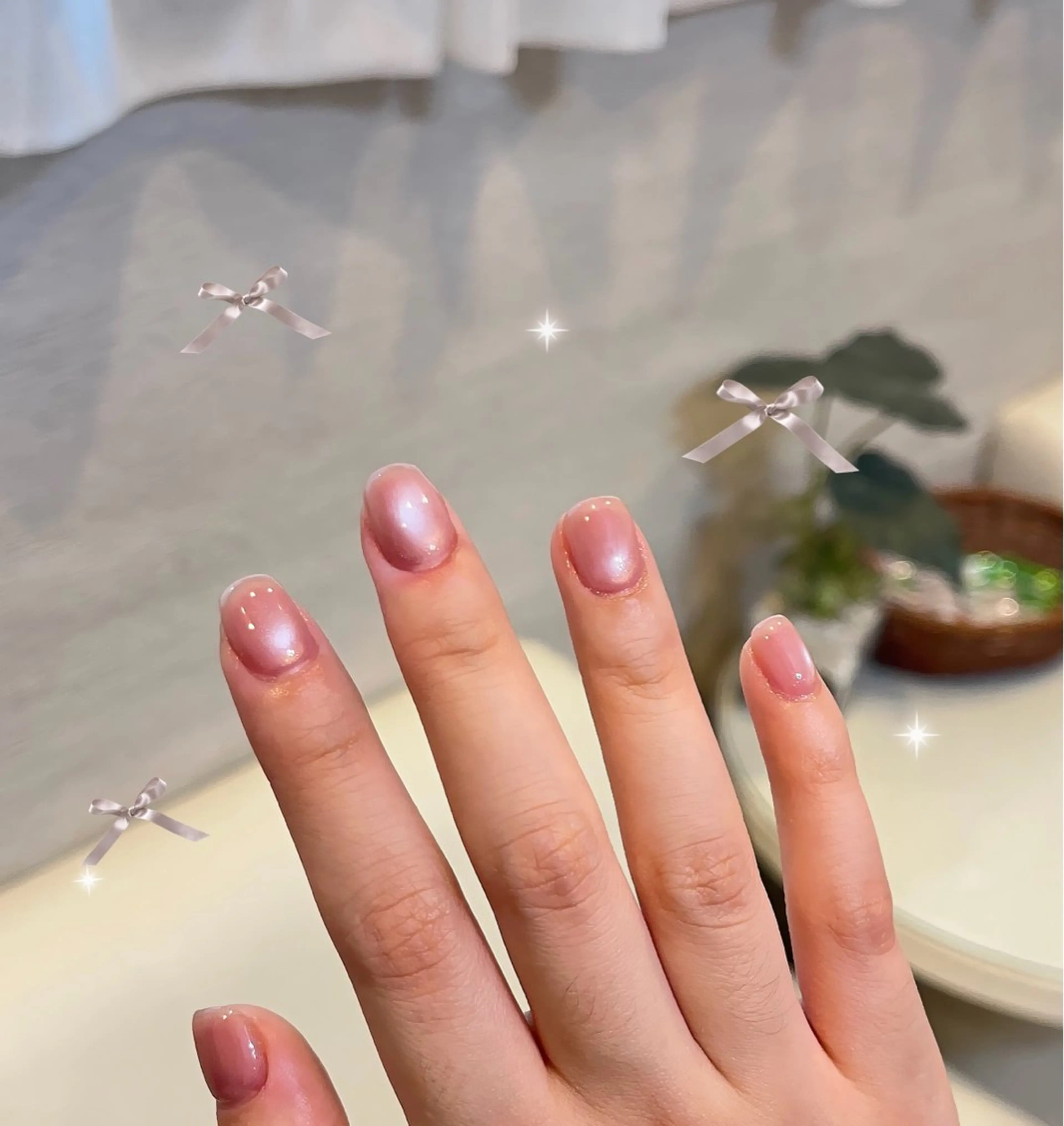 ハンド🌸 ★in's話題水光ガラス玉マグネットネイルの写真