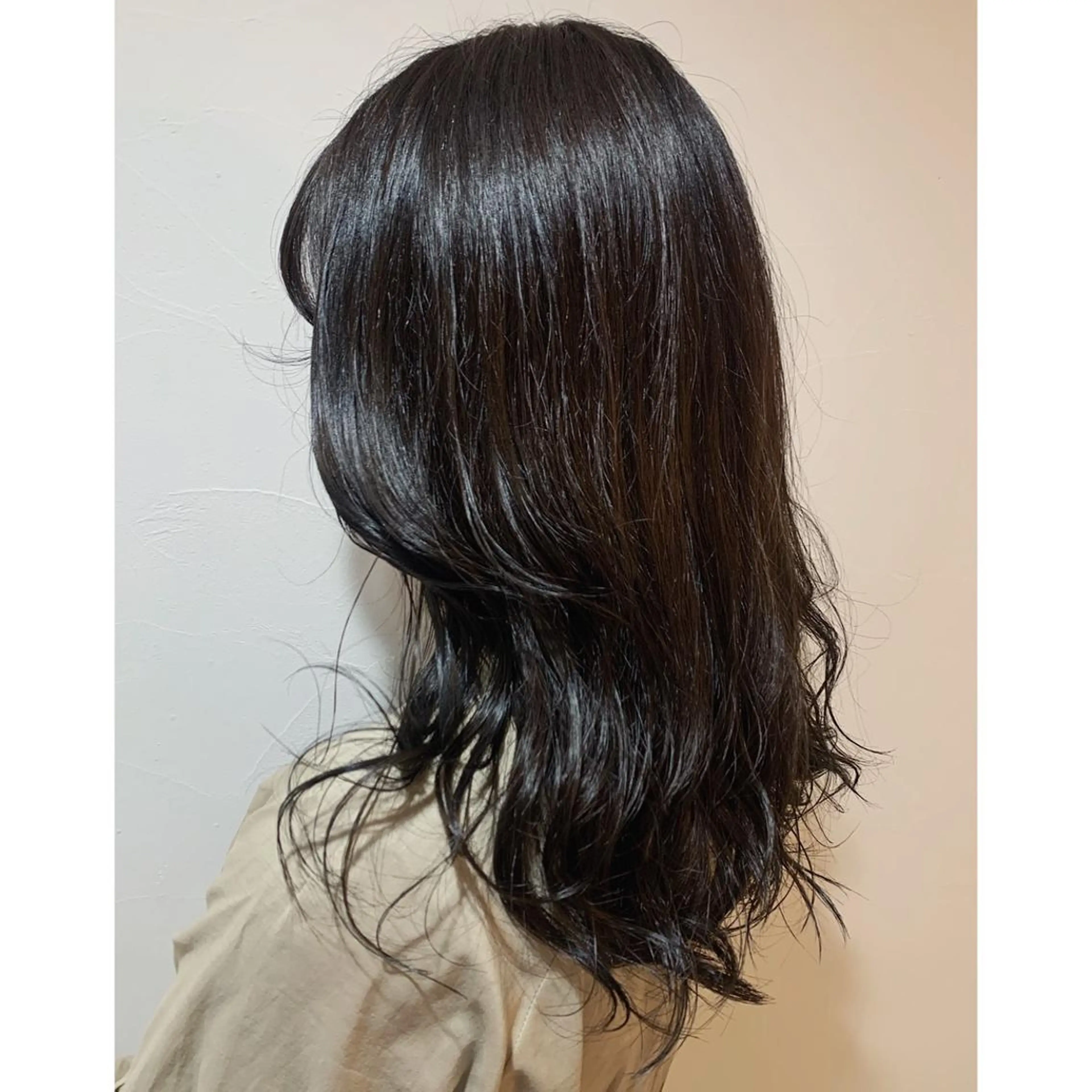 ロング カラー ブルーカラー ブルージュ 宮川 莉央のその他イメージ