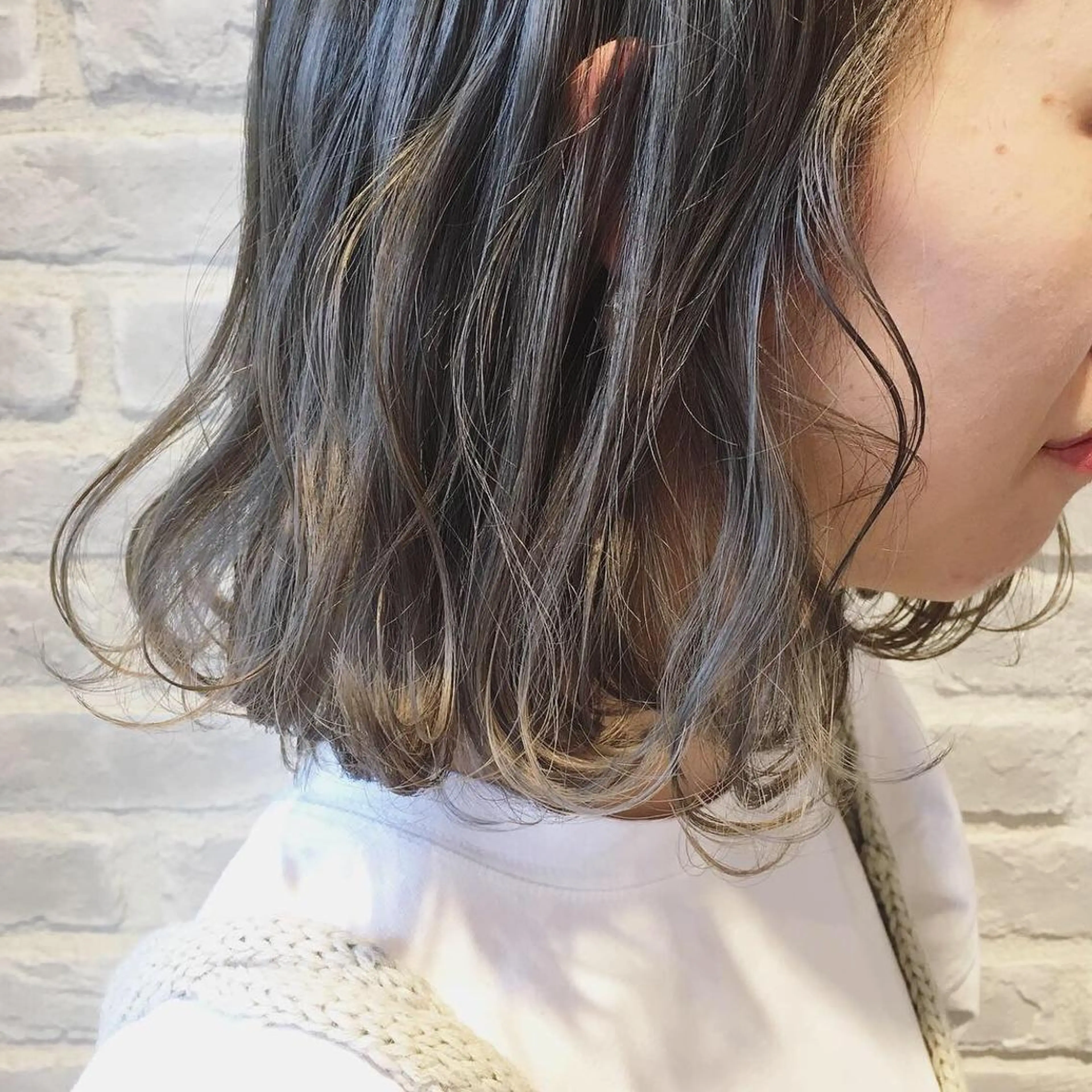 ミディアム la fith所属・rico_by ヘアとアイブロウのヘアスタイル