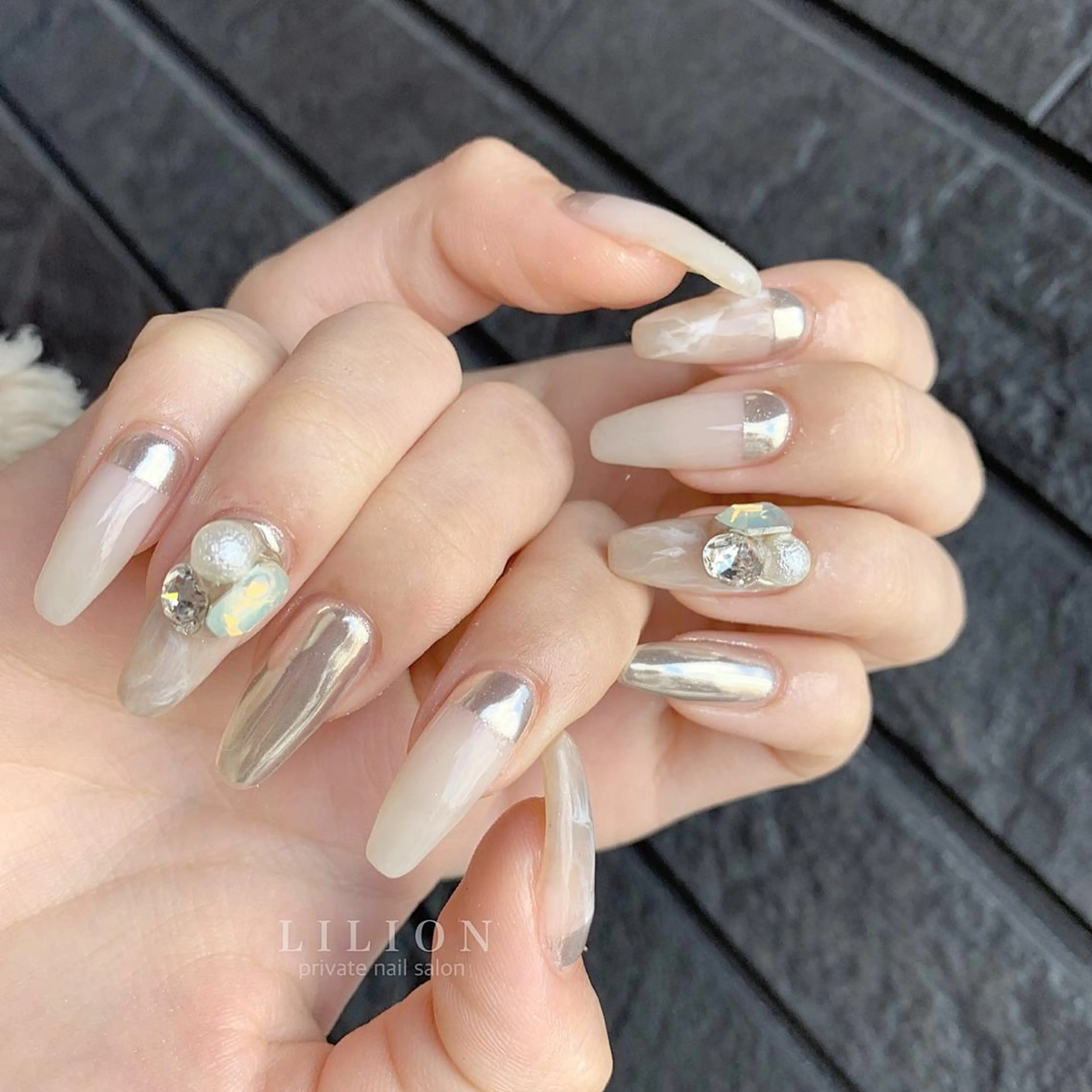 ネイル LiLion Nail所属・LiLion Nailのネイルデザイン