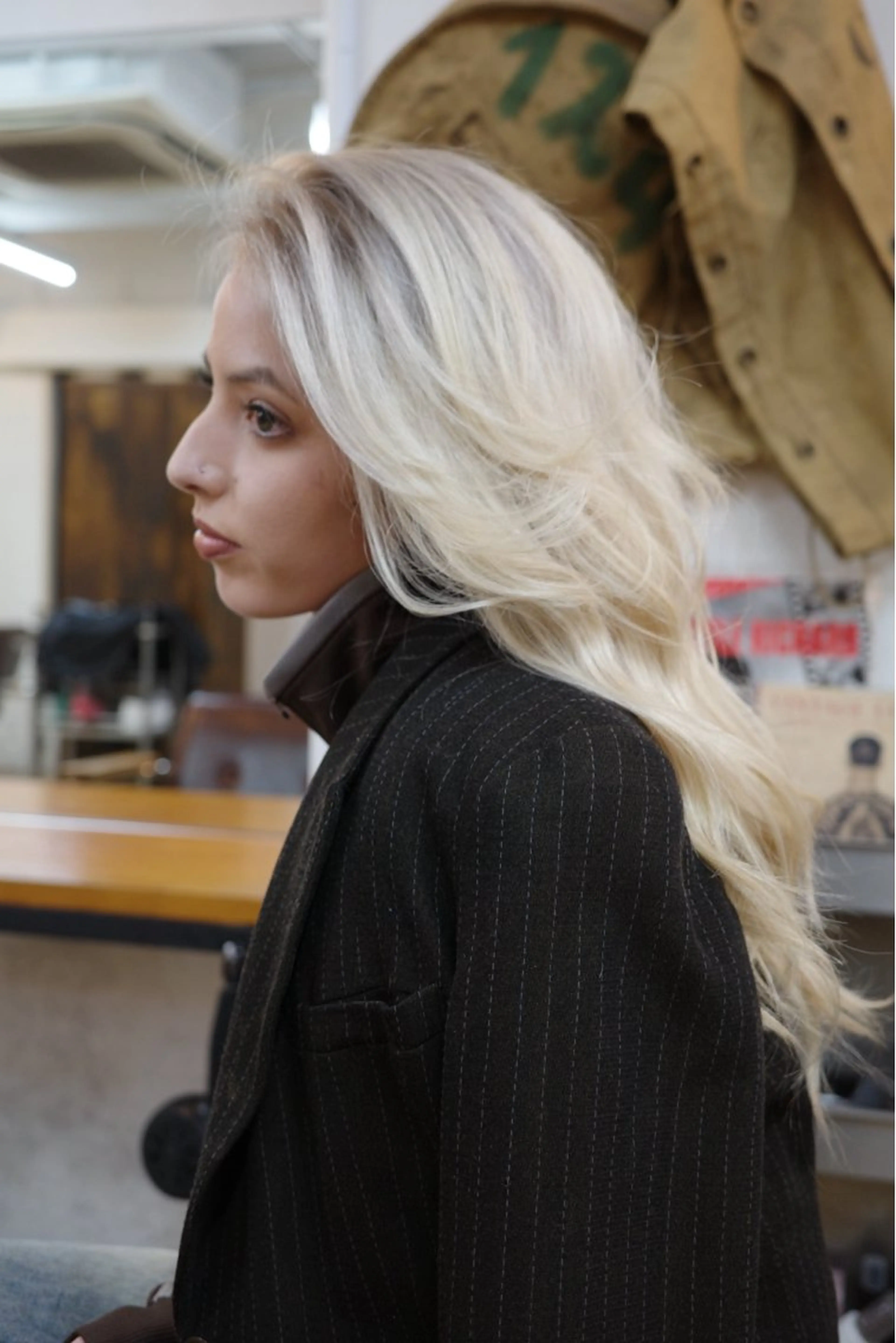 ロング カラー ヘアカラー ハイトーンカラー ⭐️NAZUNAのヘアスタイル