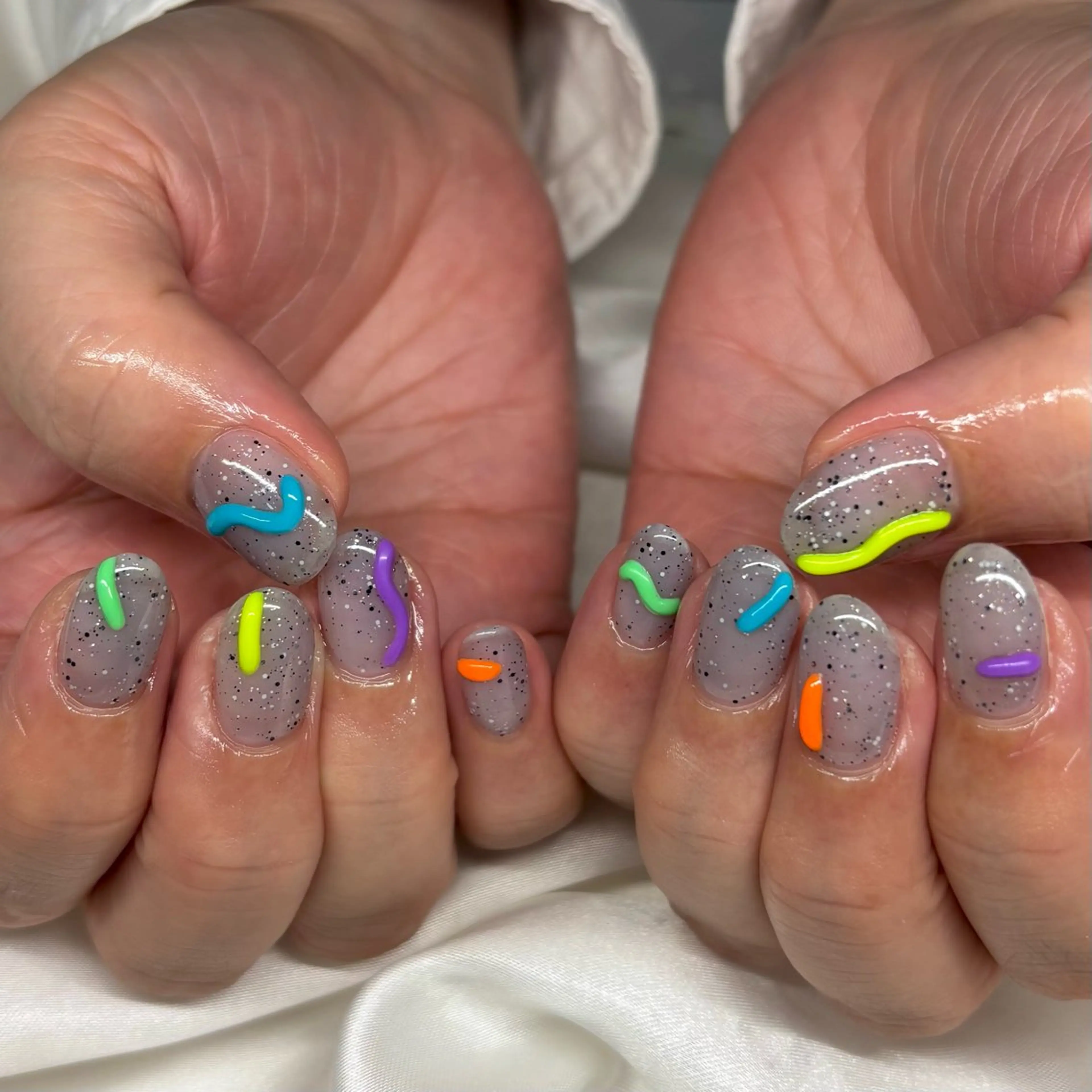 ネイル ハンドネイル ハンドケア . 未來のネイルデザイン