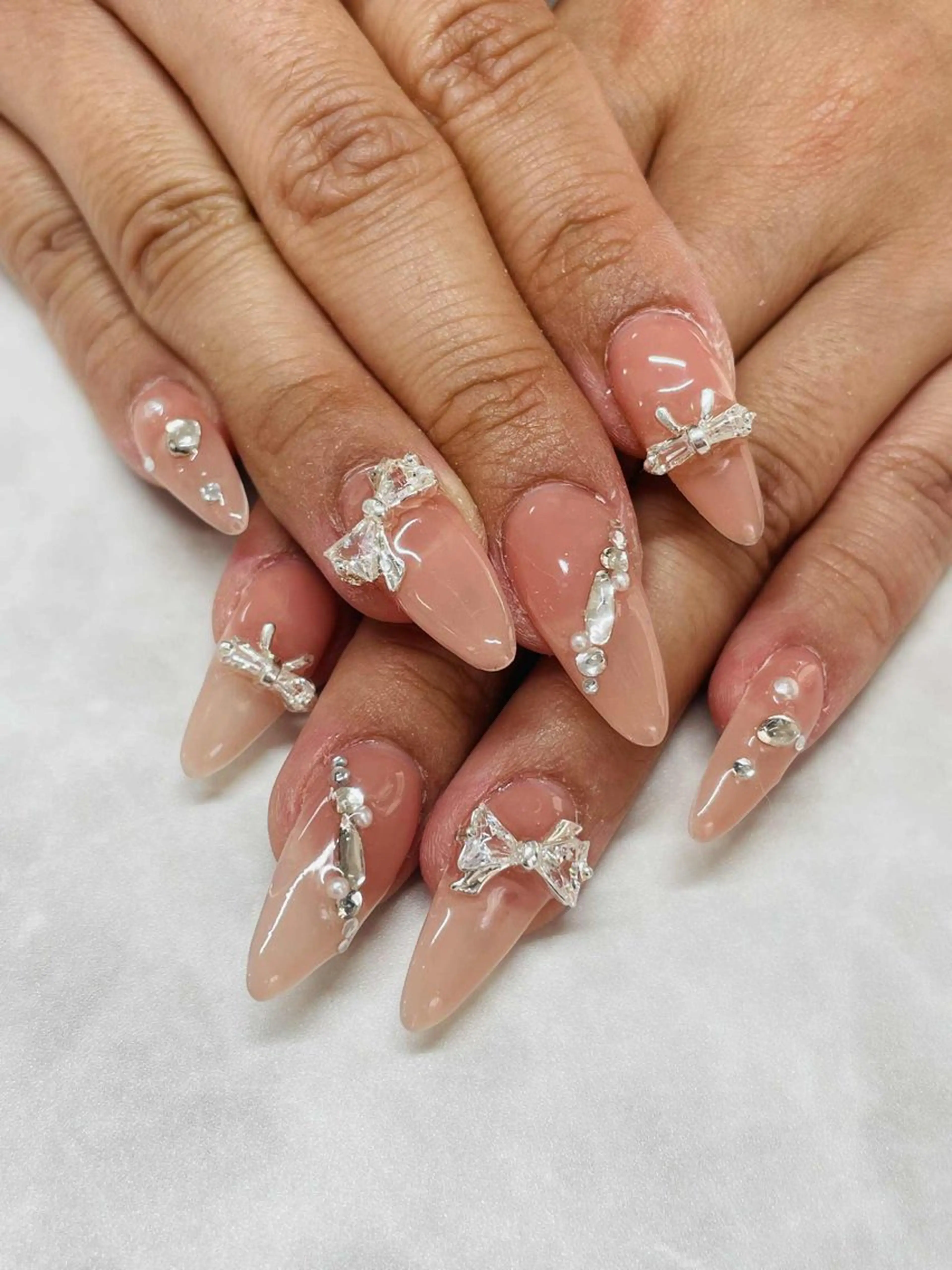 ネイル ハンドネイル ダンビーニャム サロールのネイルデザイン