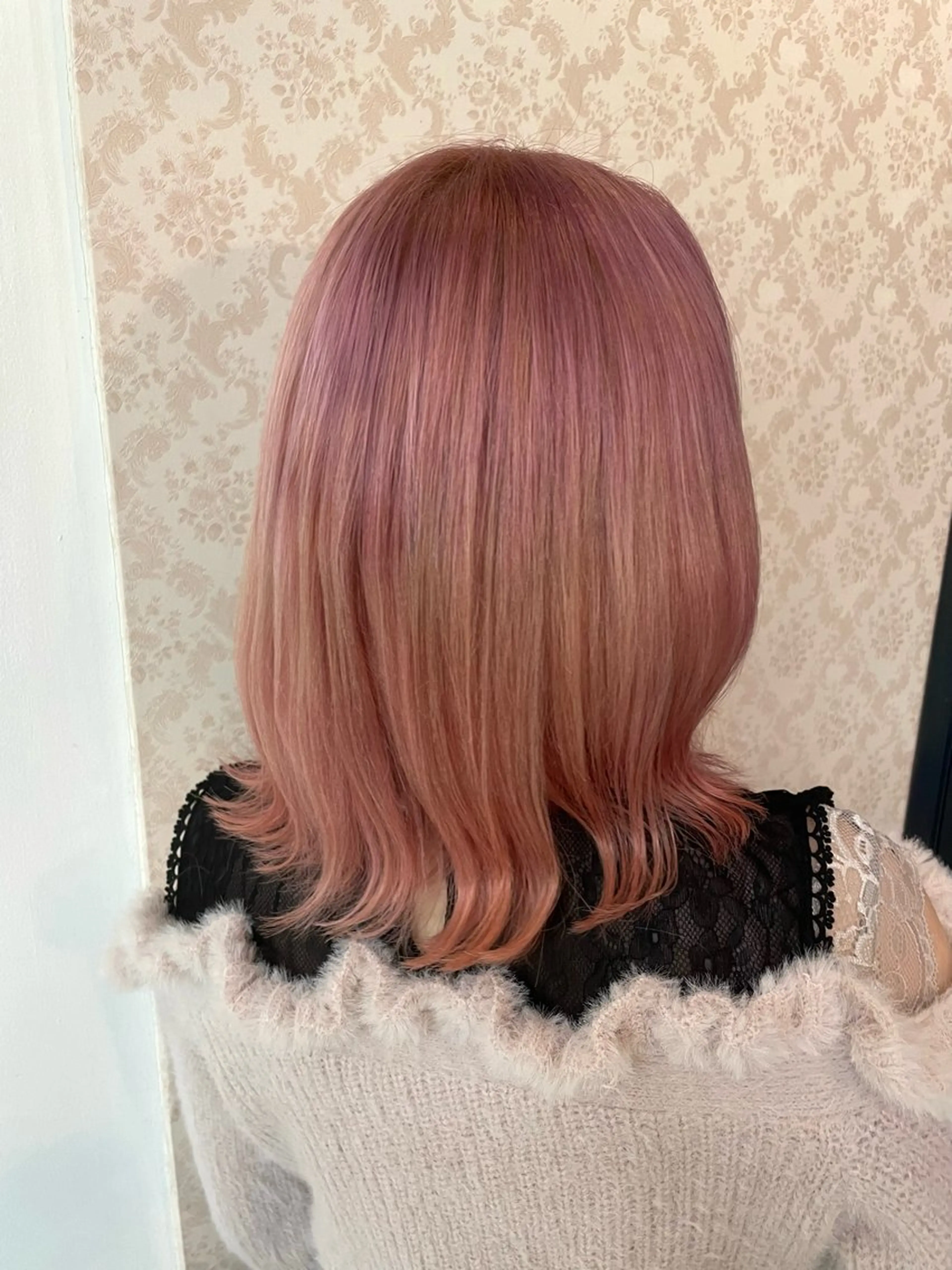 カラー ヒヨシ ルナのヘアスタイル