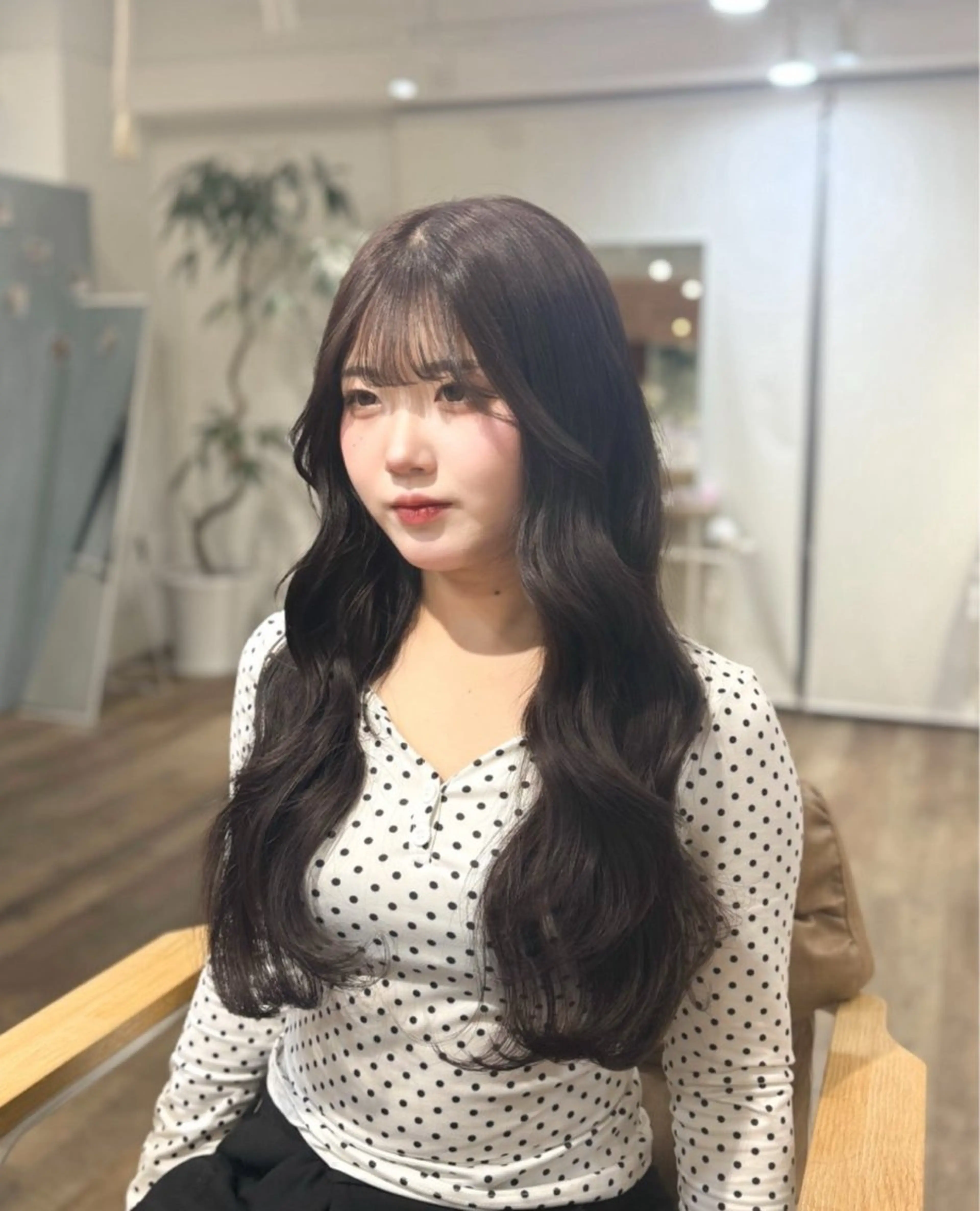 ロング カラー yuzua/オリーブ /透明感/レイヤーのヘアスタイル