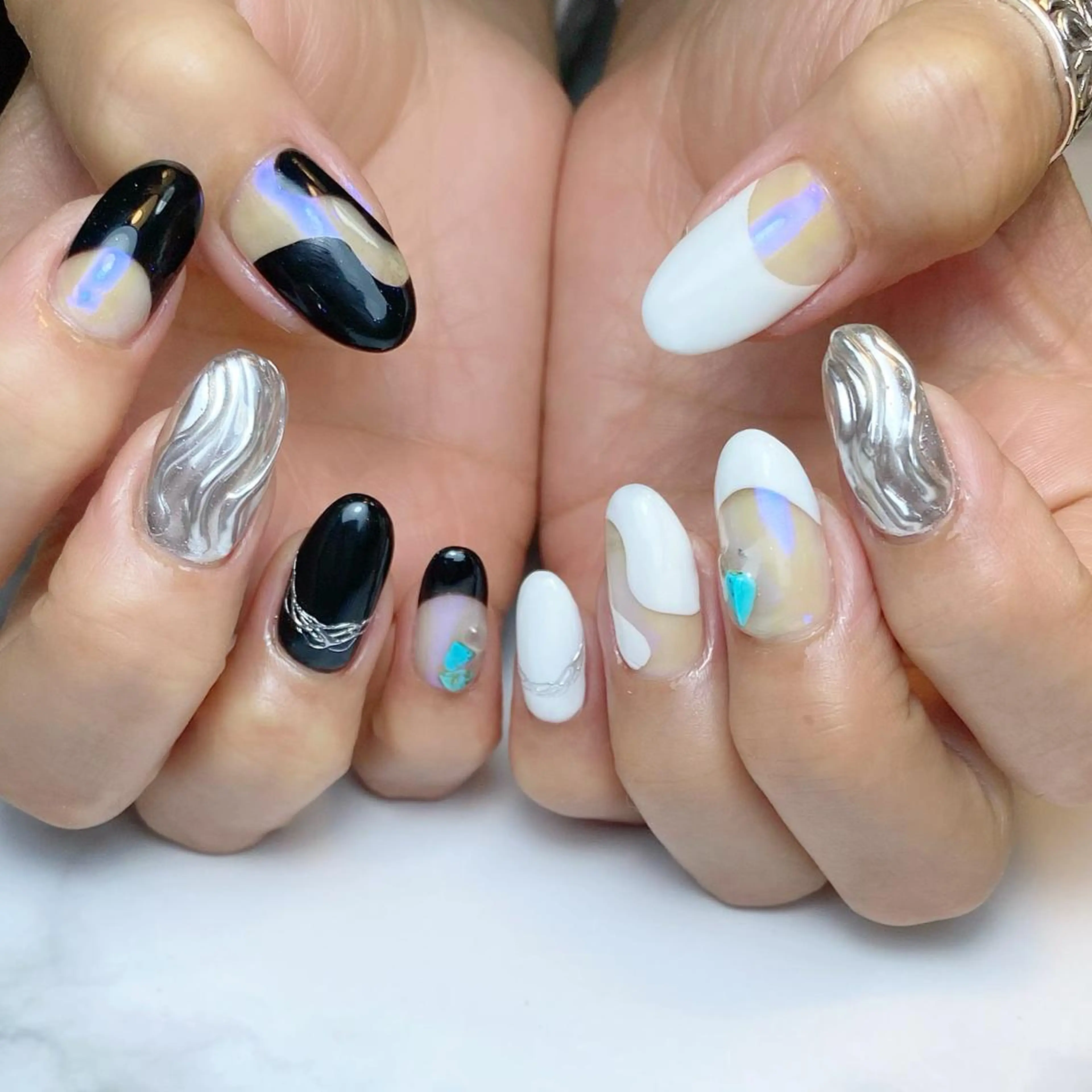 ネイル フレンチネイル ハンドネイル Nail ameria megu所属・ameria meguのネイルデザイン