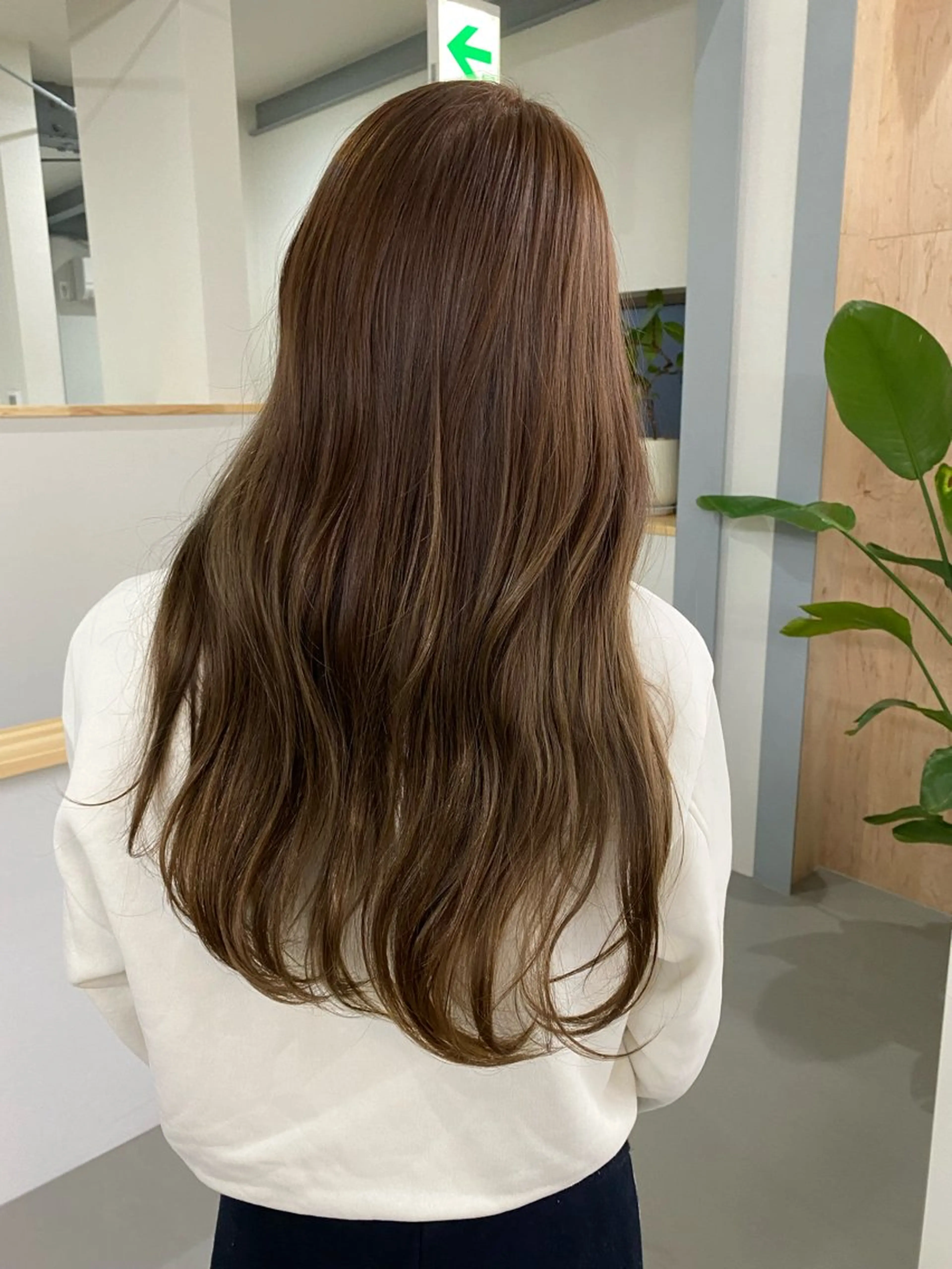 カラー グラデーションカラー グレージュ fab.所属・檜 果歩のヘアスタイル